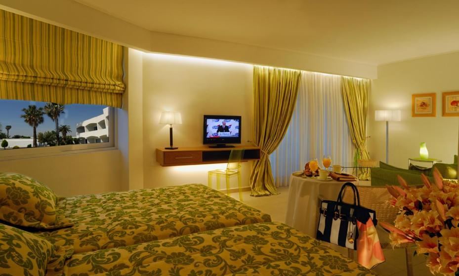 Deluxe Twin Room