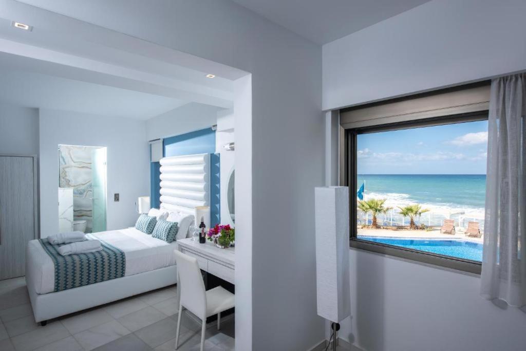Deluxe Double or Twin Room Sea View