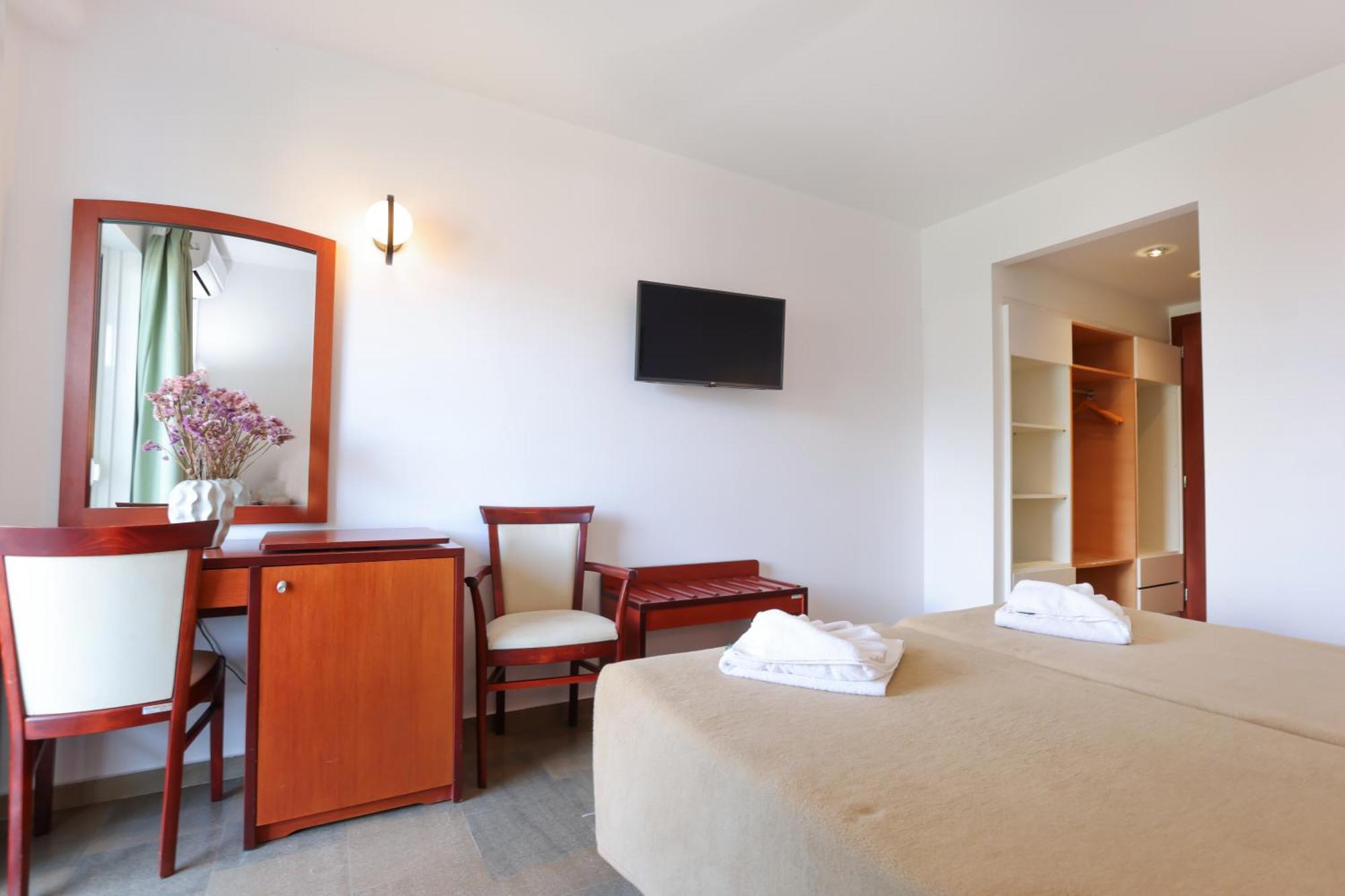 Double or Twin Room Balcony