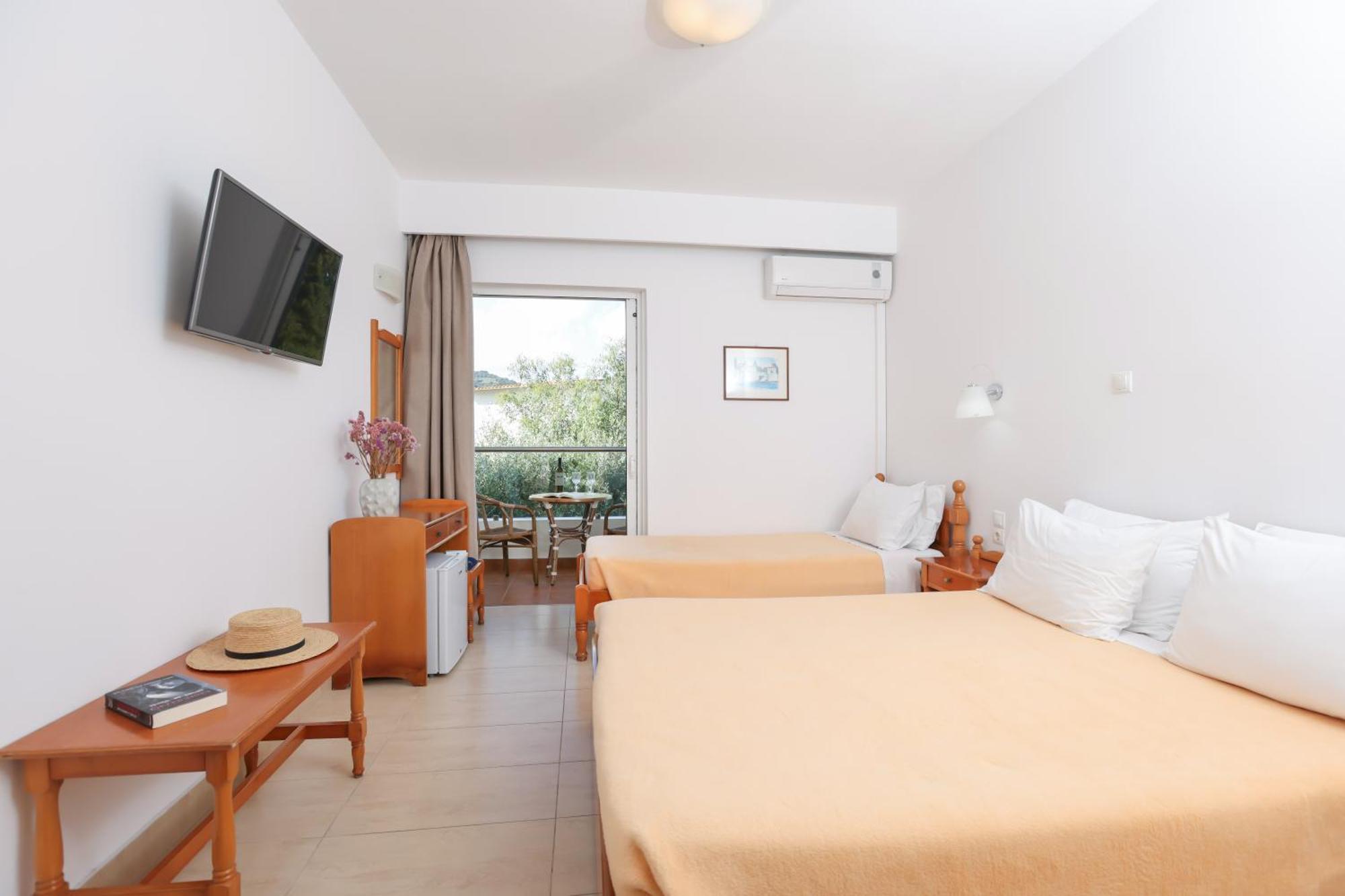 Comfort Triple Room