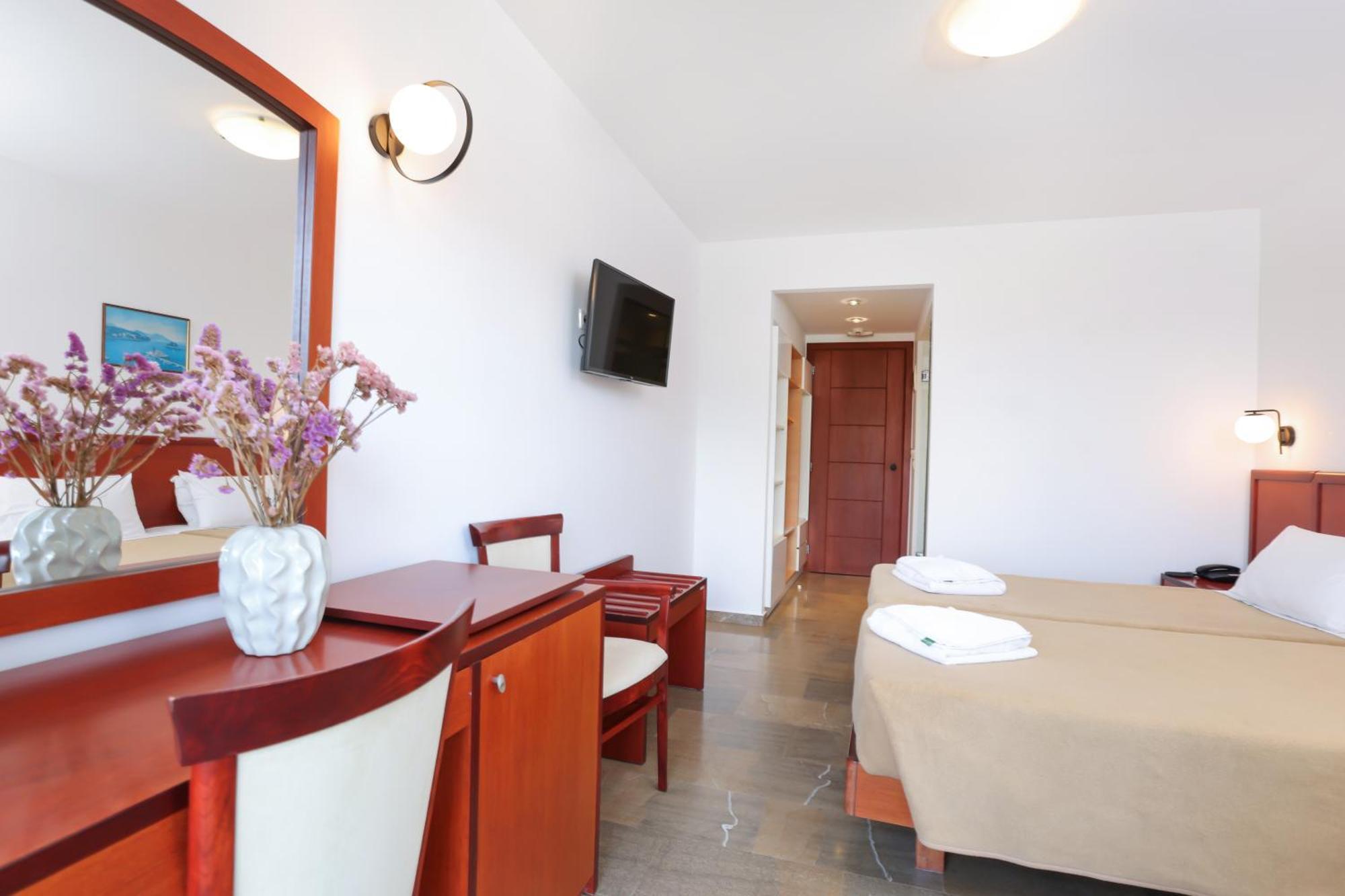 Double or Twin Room Balcony