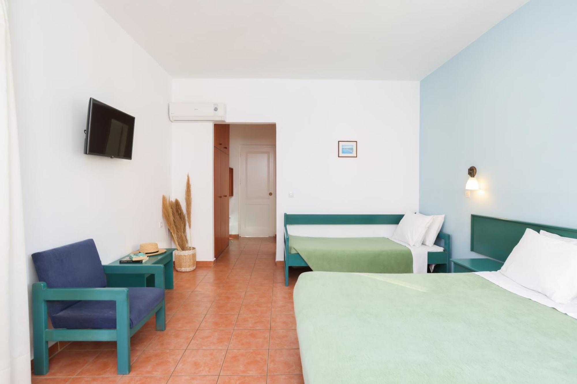 Comfort Triple Room