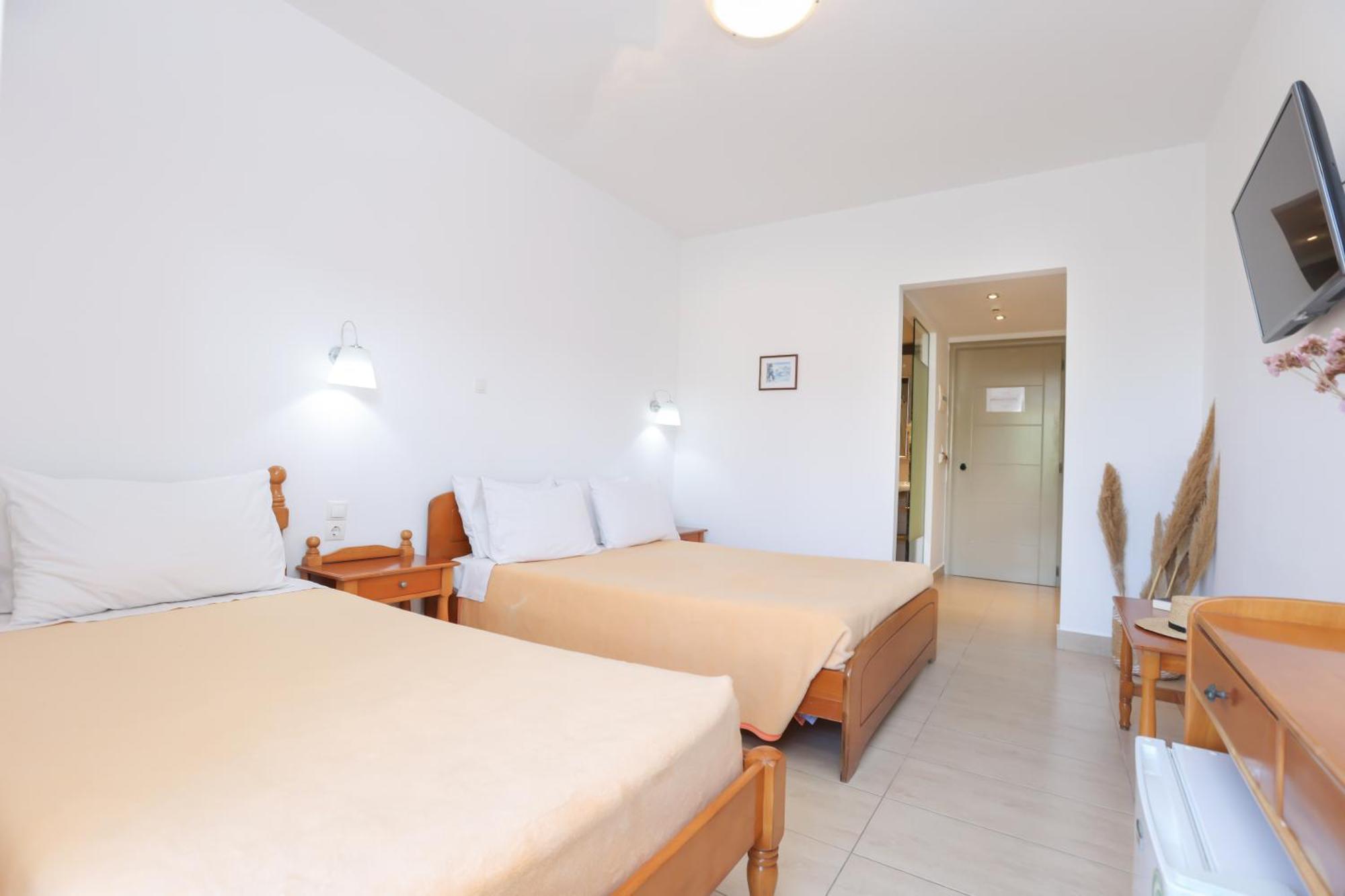 Comfort Triple Room