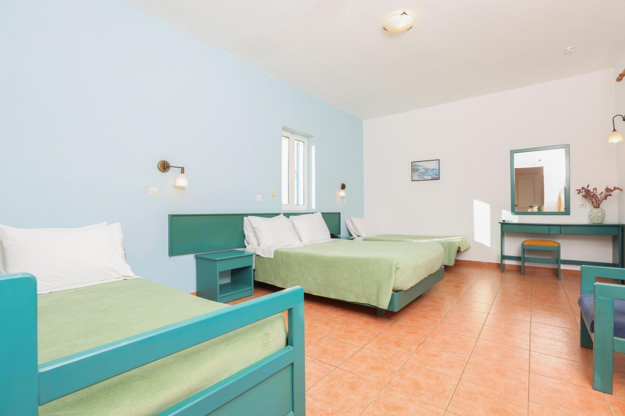 Comfort Triple Room
