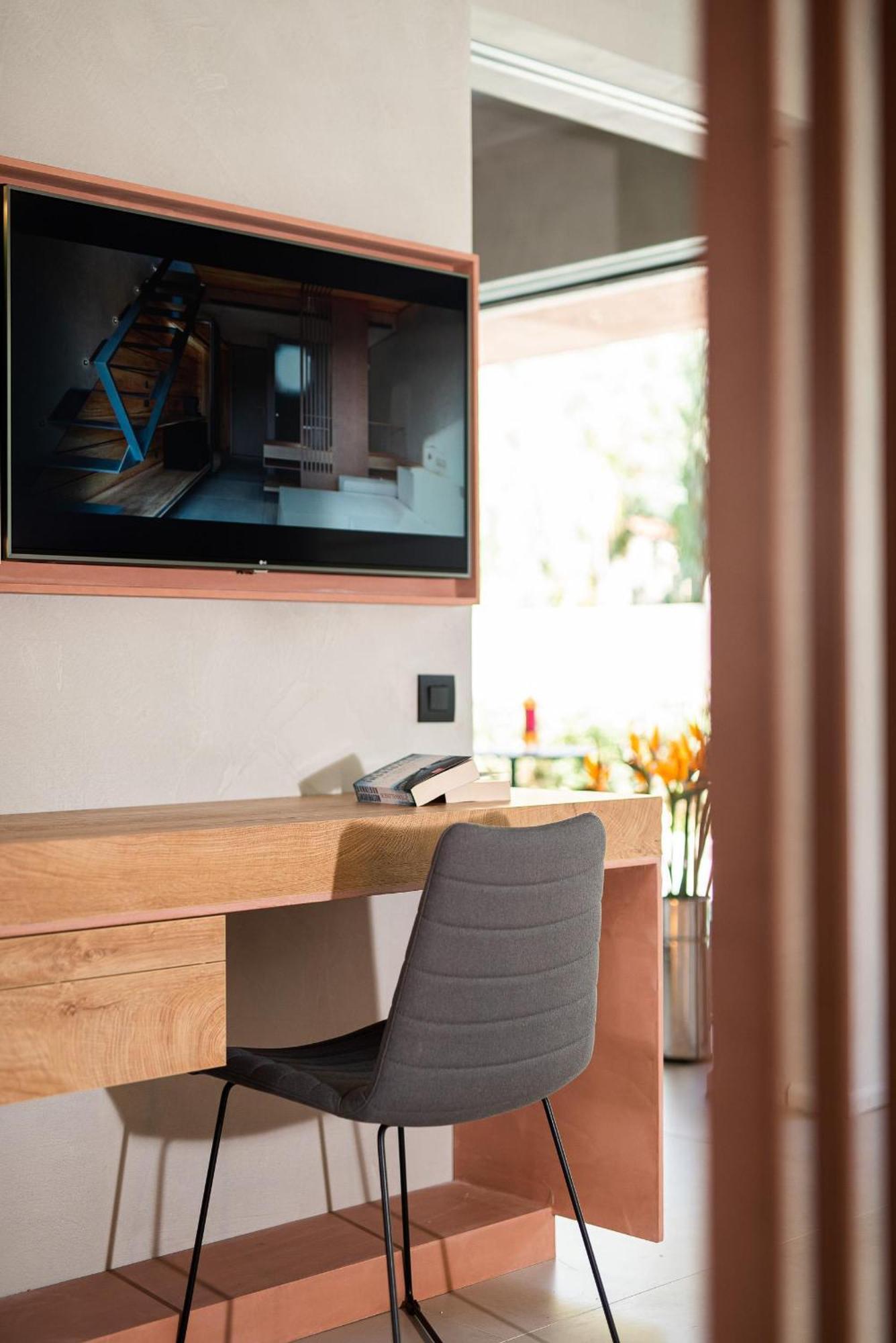 Amphora Suite with Private Pool