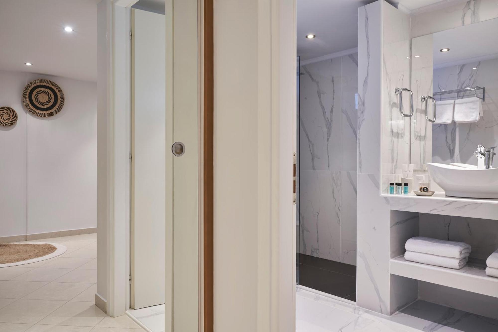 Master Suite Sea Poros Town View