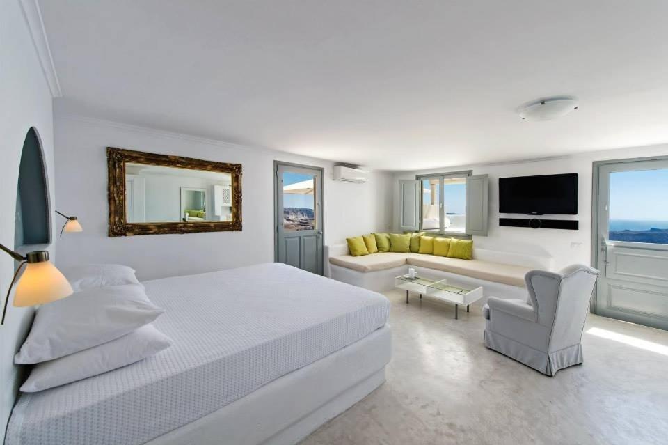 Suite with Hot Tub