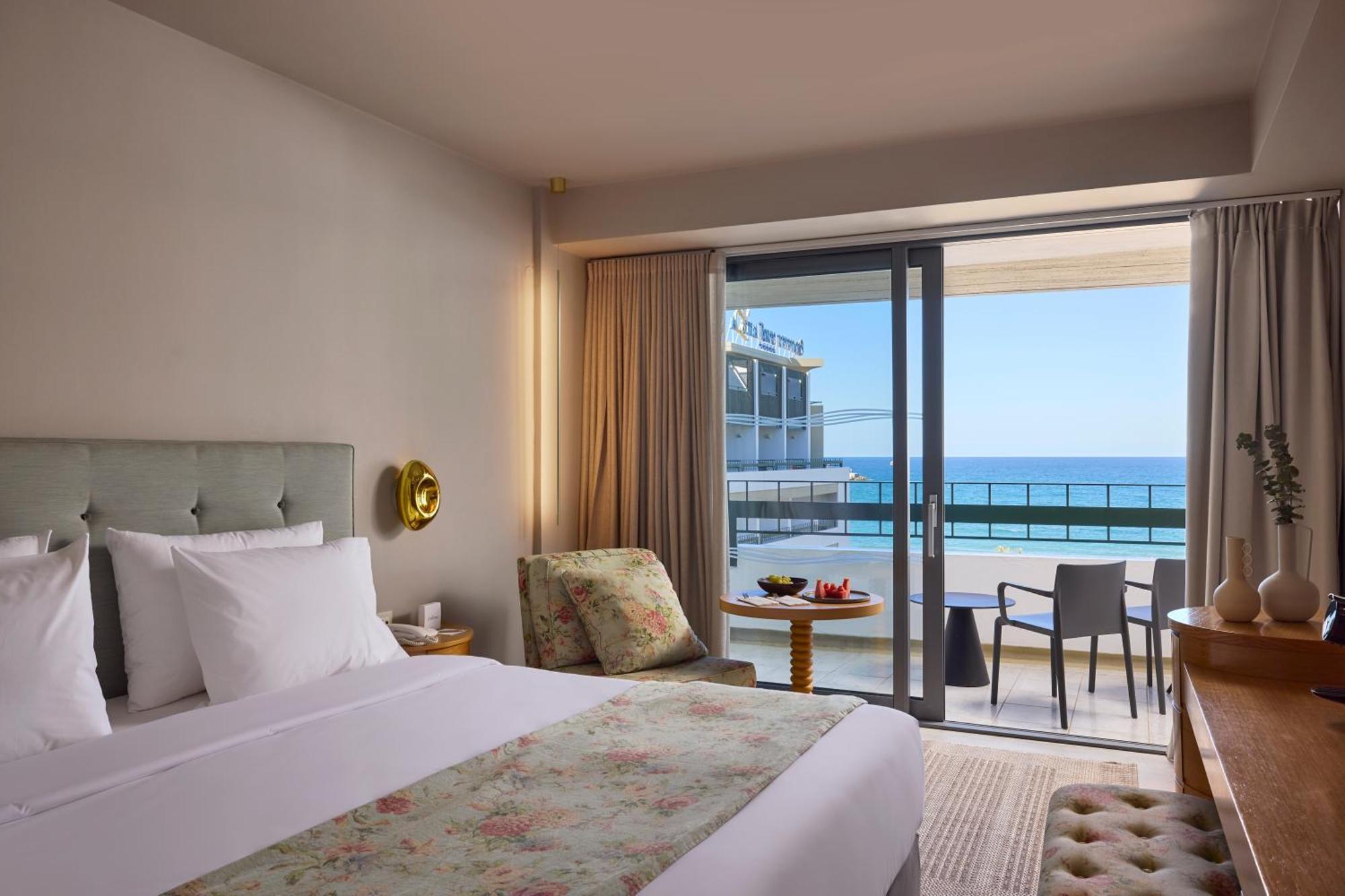 Mythica Signature Room Sea View