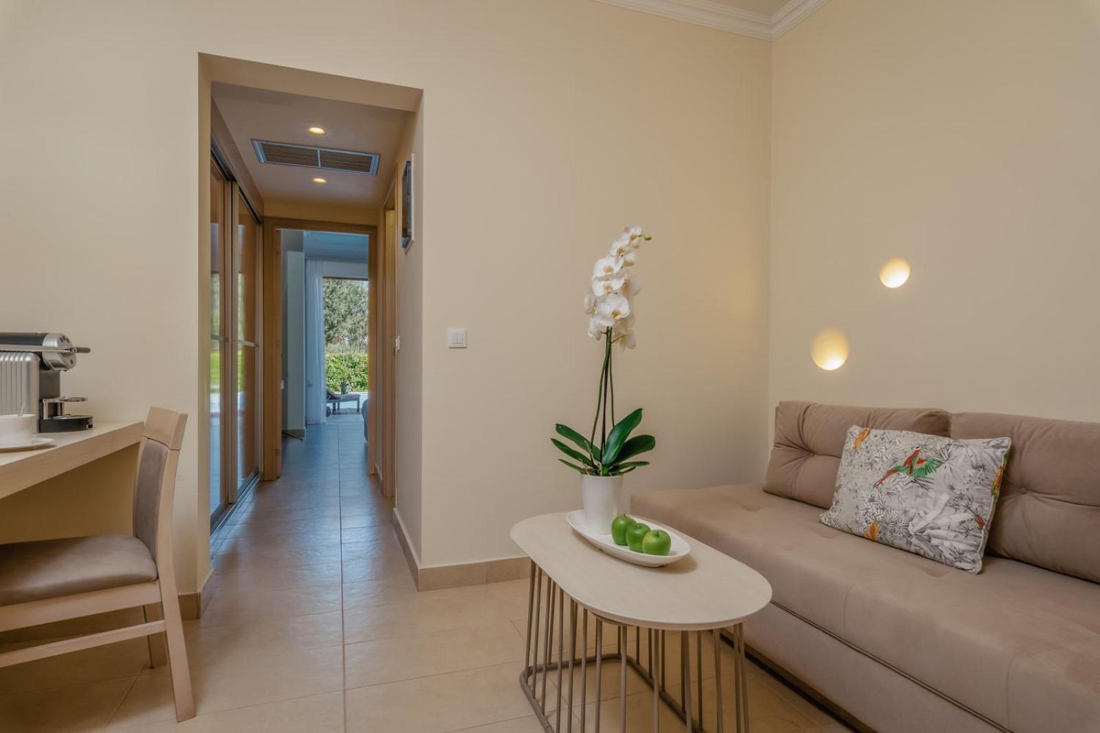 Suite Private Pool & Inland View