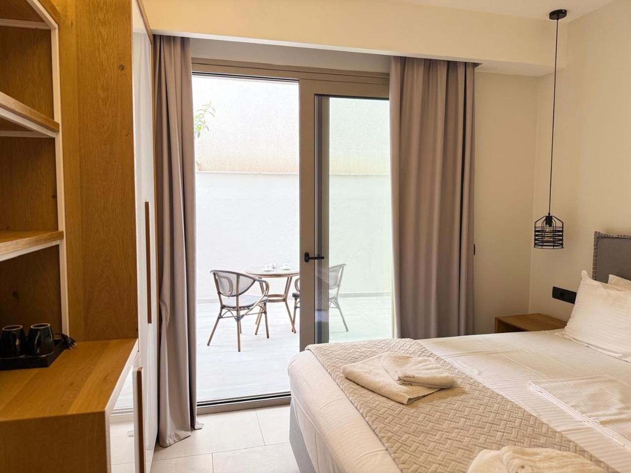 Standard Double Room Below Ground Level