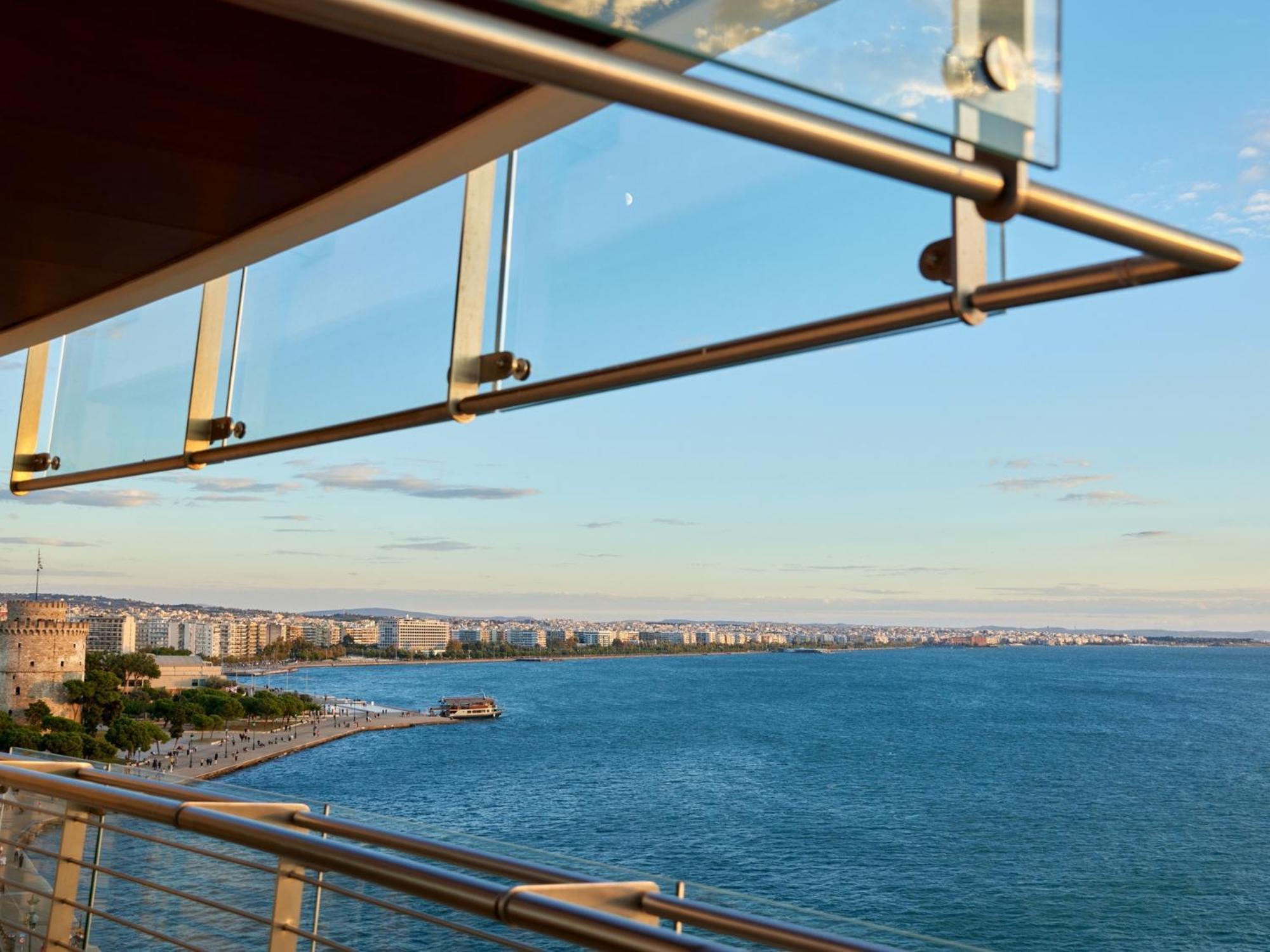 Junior Suite Side Sea View