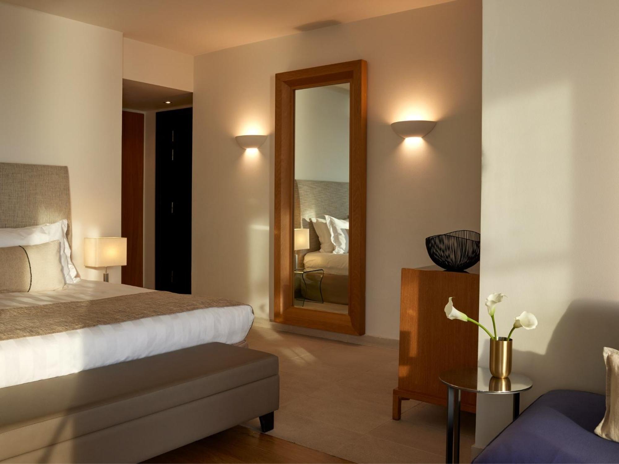 Deluxe Junior Suite Front Sea View