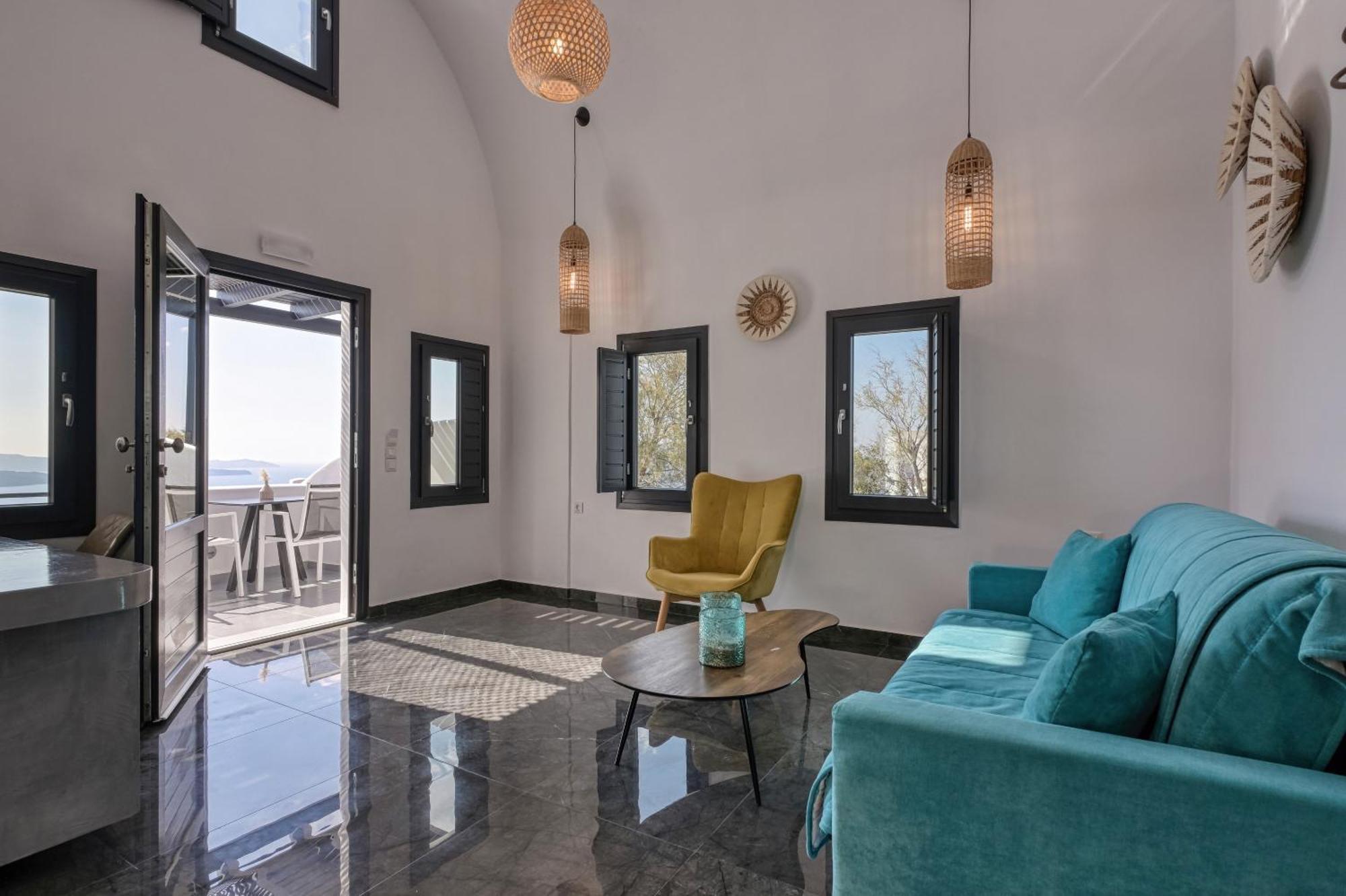 Elegant Suite outdoor heated private Jacuzzi