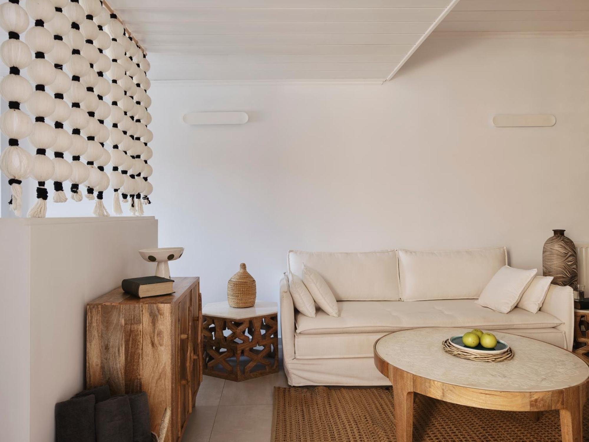 Deluxe Suite Outdoor Spa Bath