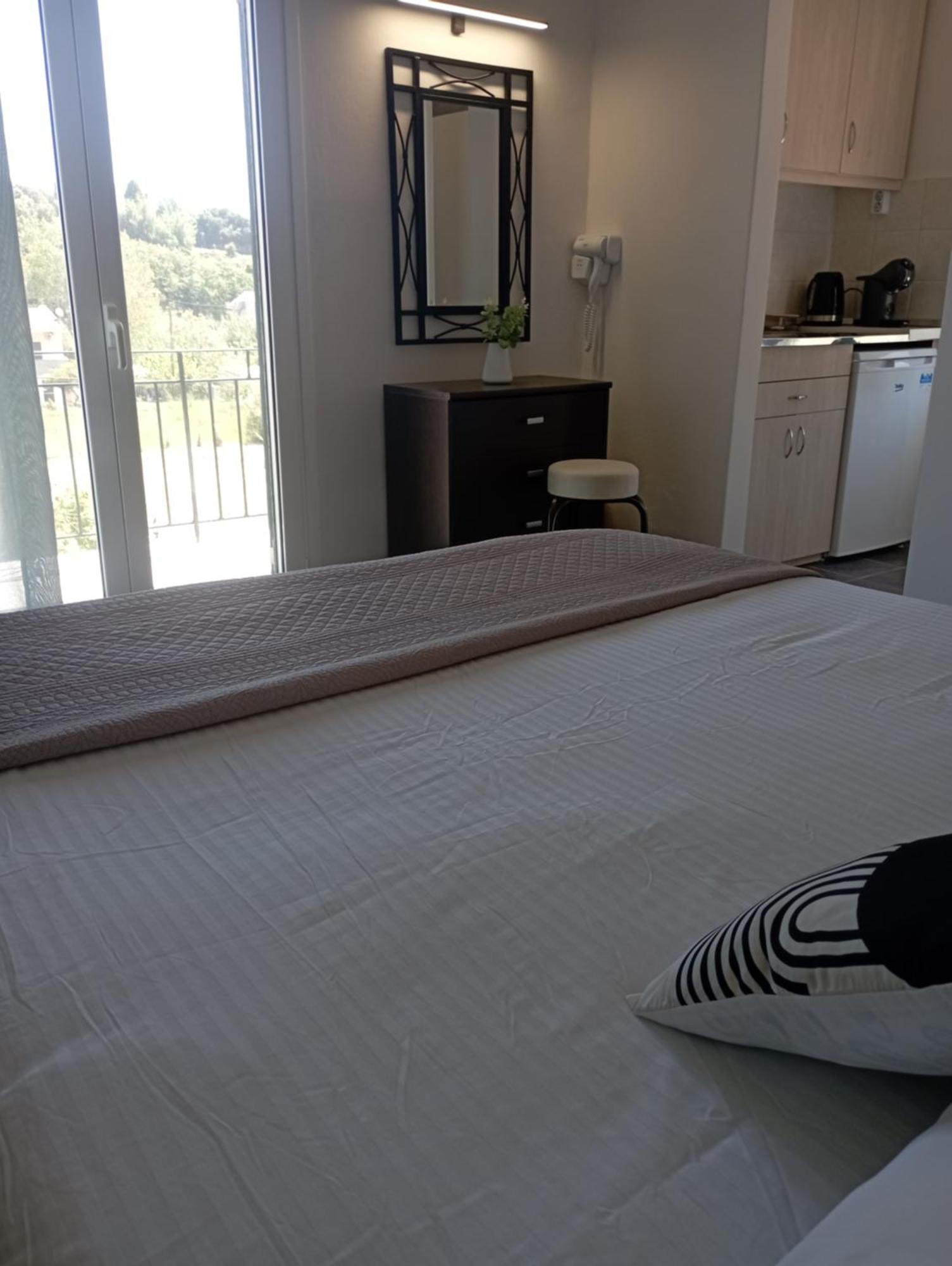 Double or Twin Room Partial Sea View