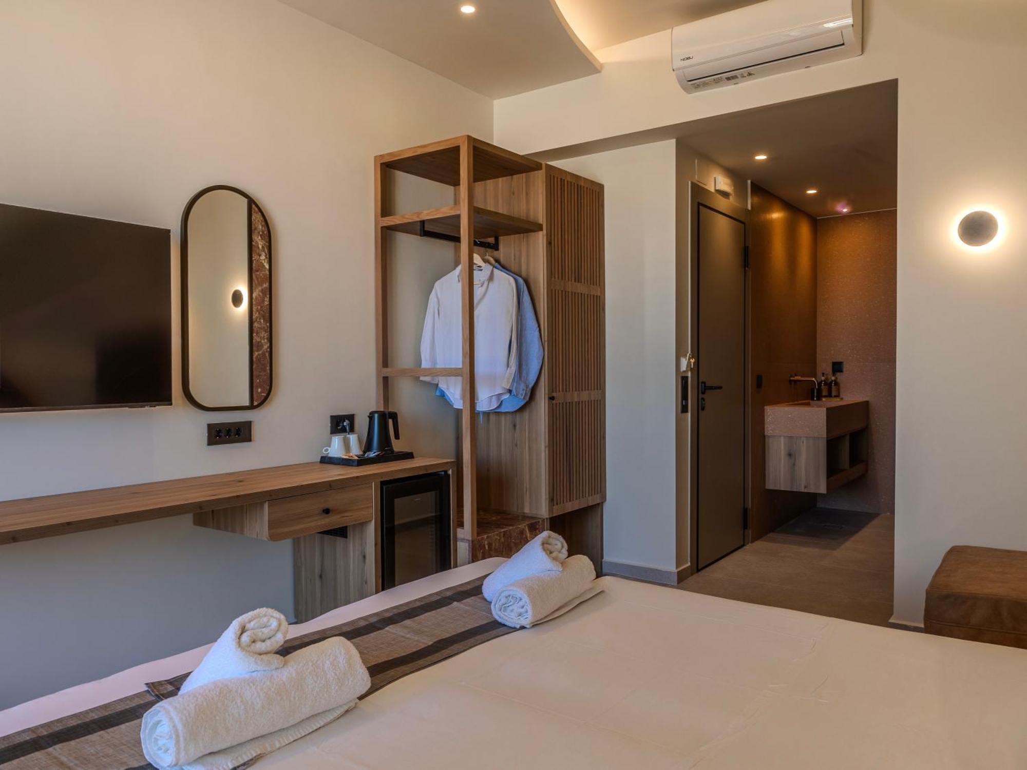 Premium Mini Suite (up to 3 persons)