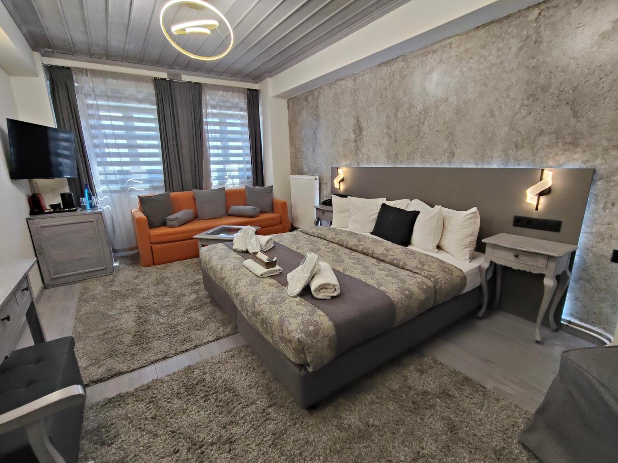 Deluxe Junior Suite