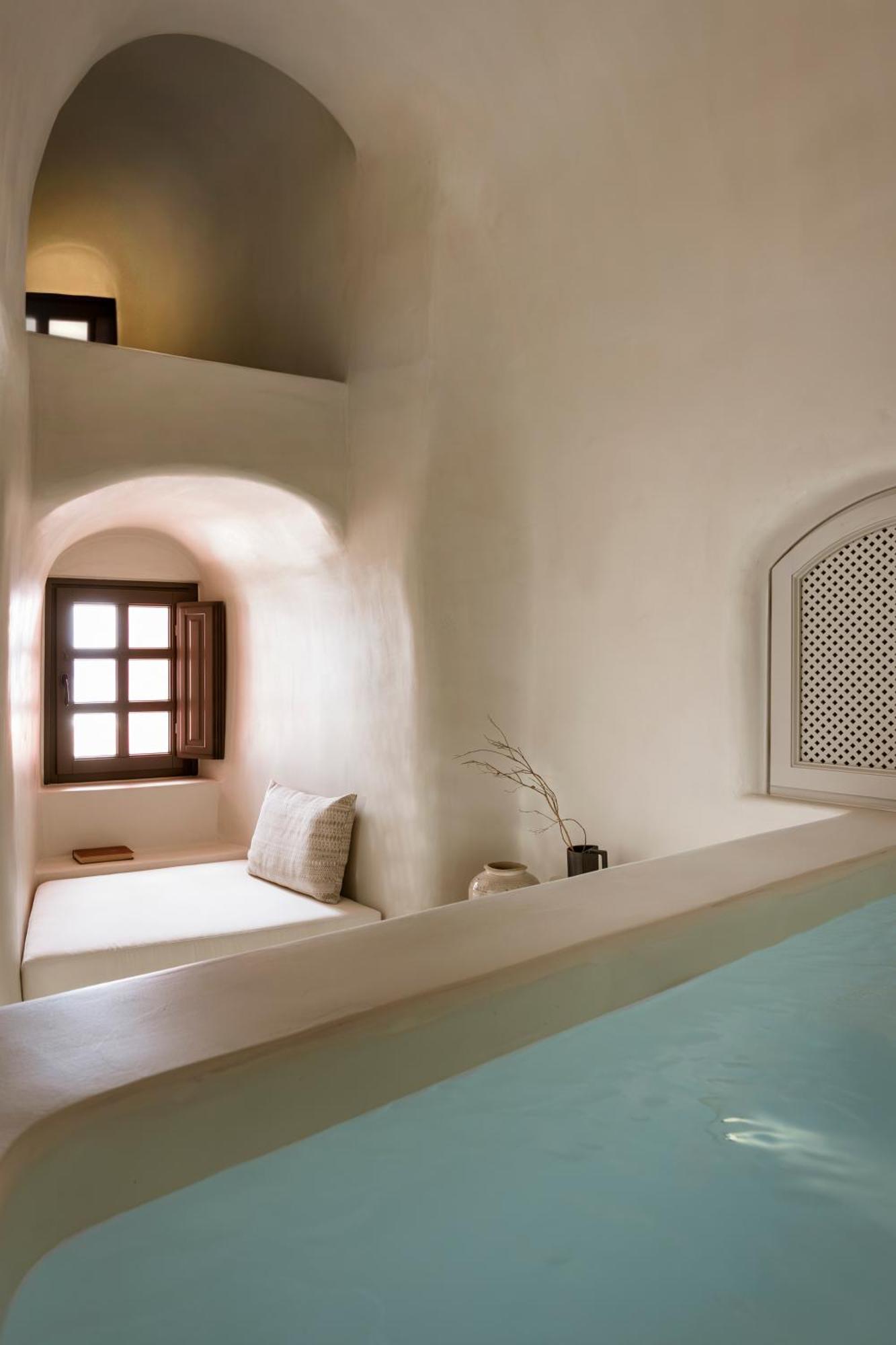 Signature Suite Jetted Tub