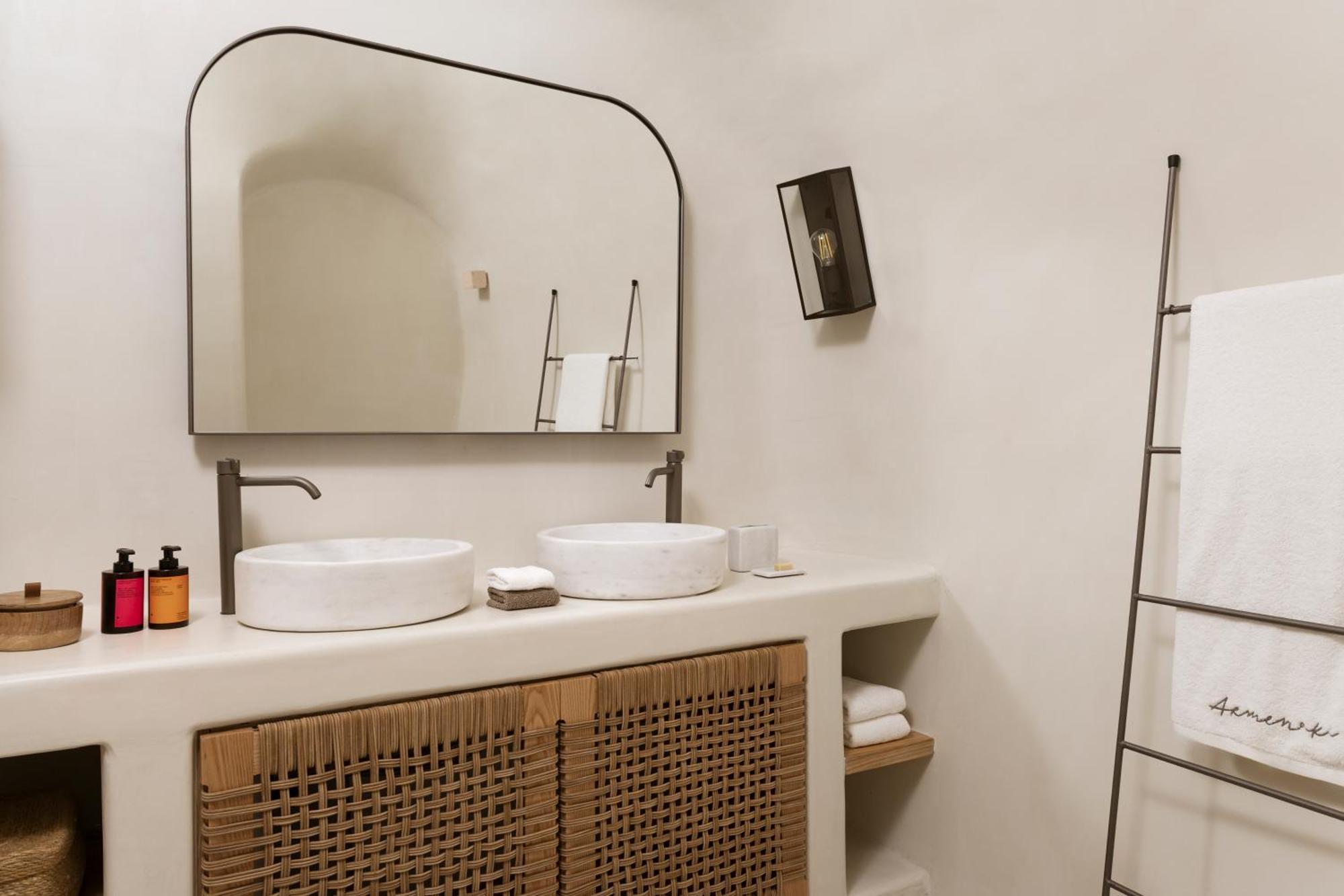 Signature Suite Jetted Tub