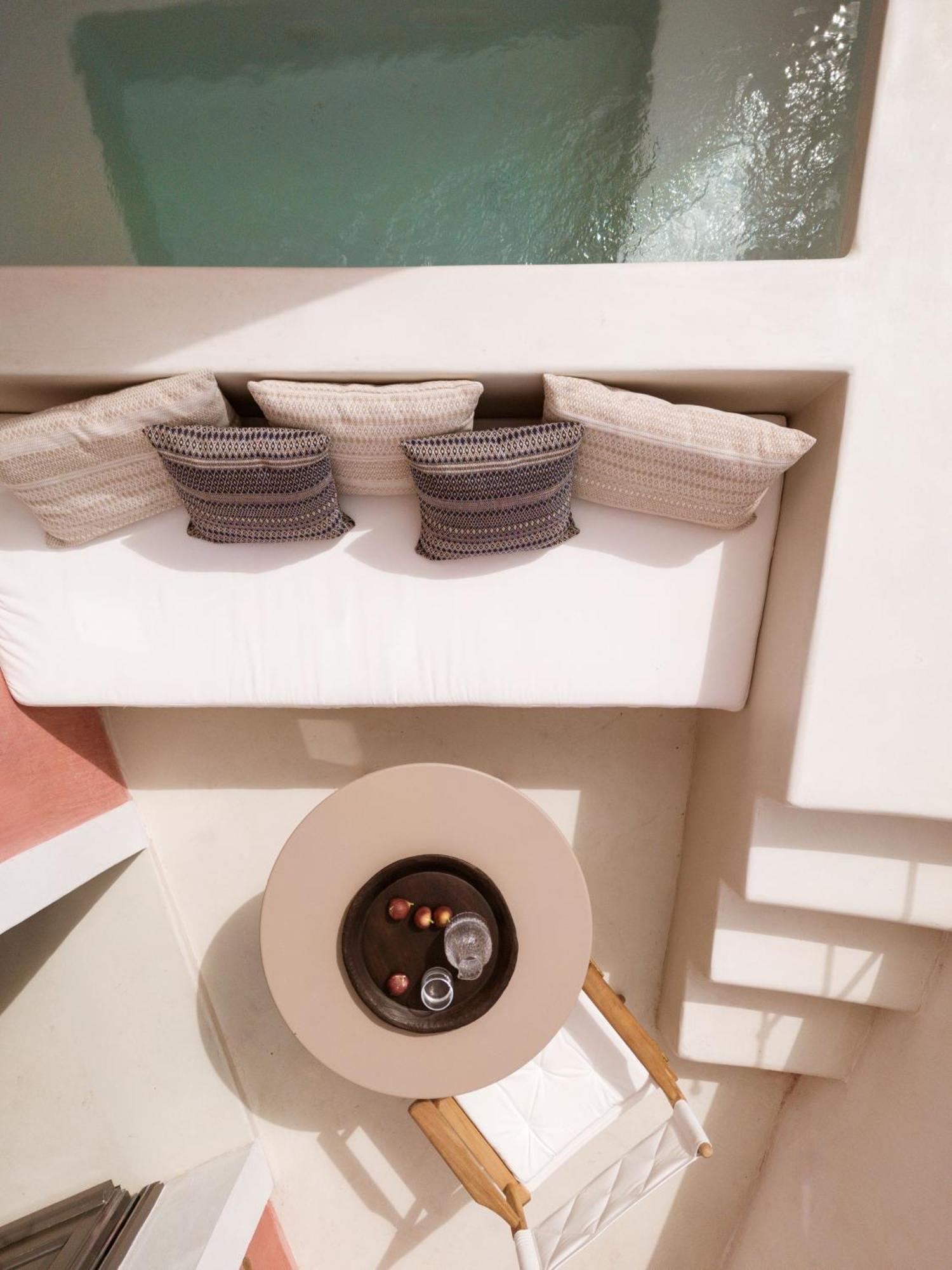 Signature Suite Jetted Tub