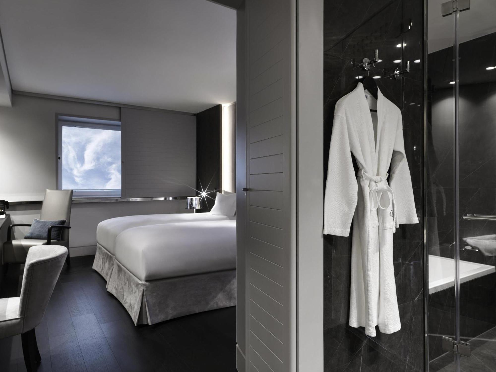 Luxury Twin Room