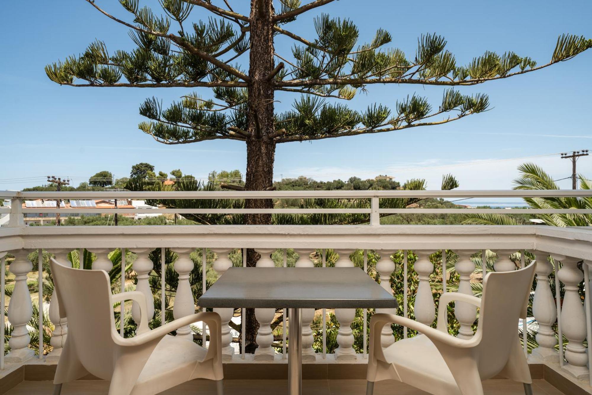 Standard Double or Twin Garden View 2 Pax