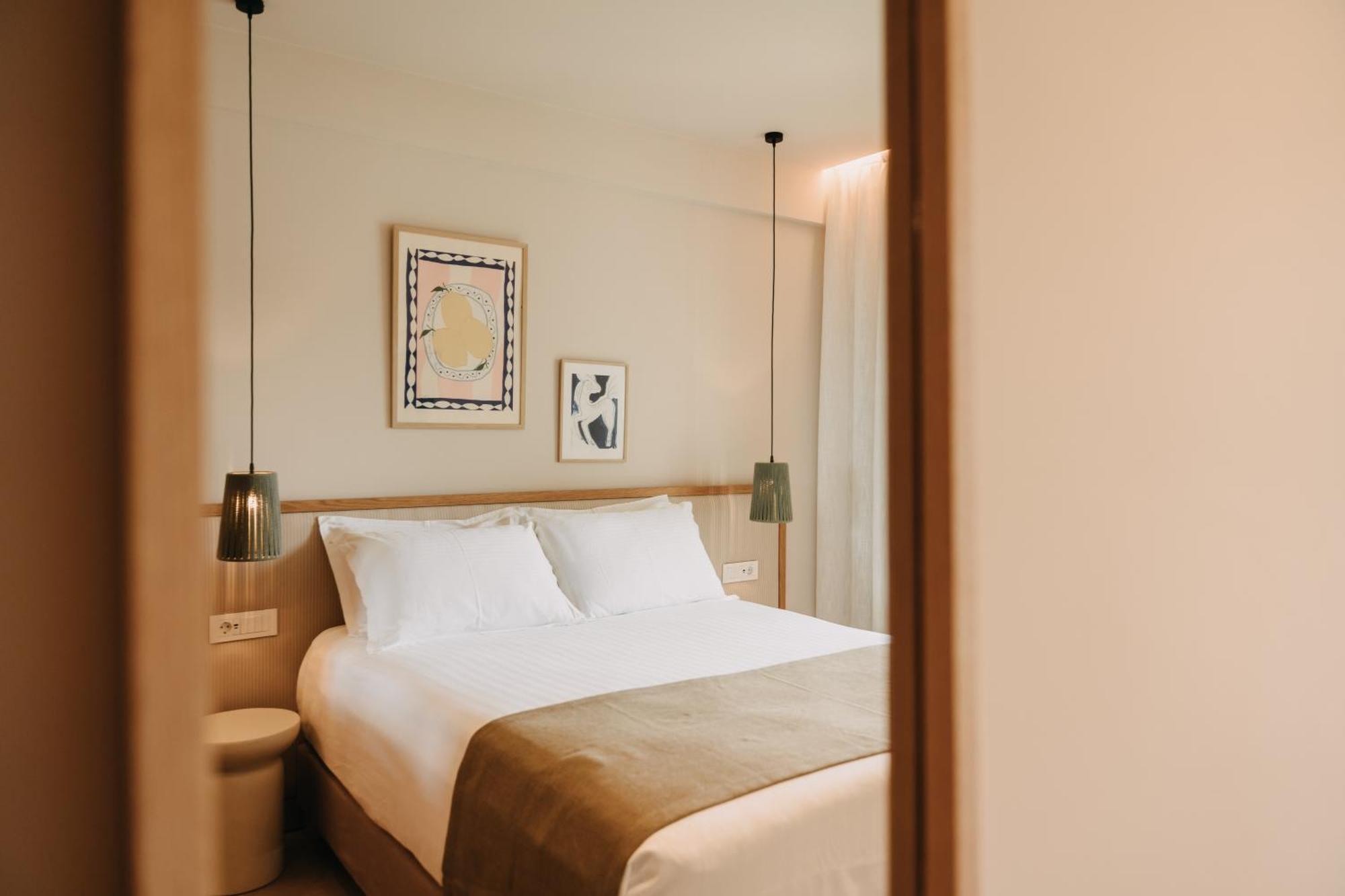Apollon Top Floor Standard Double or Twin Room