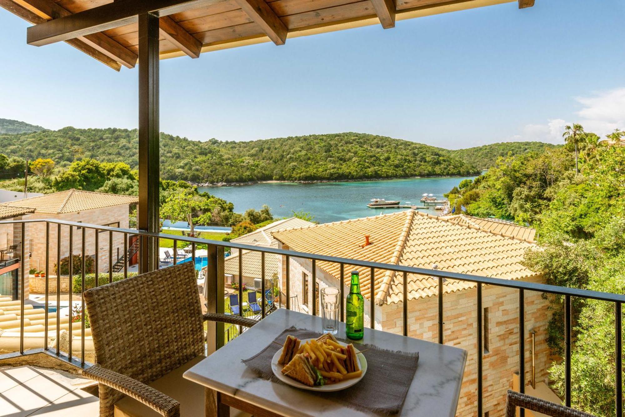 Deluxe Double or Twin Room Sea View