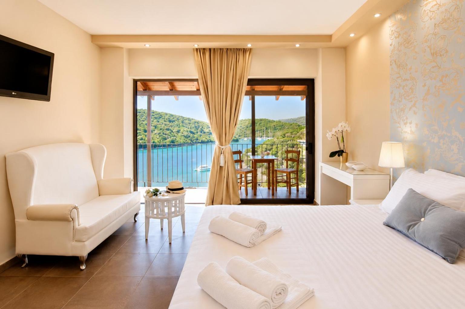 Deluxe Double or Twin Room Sea View