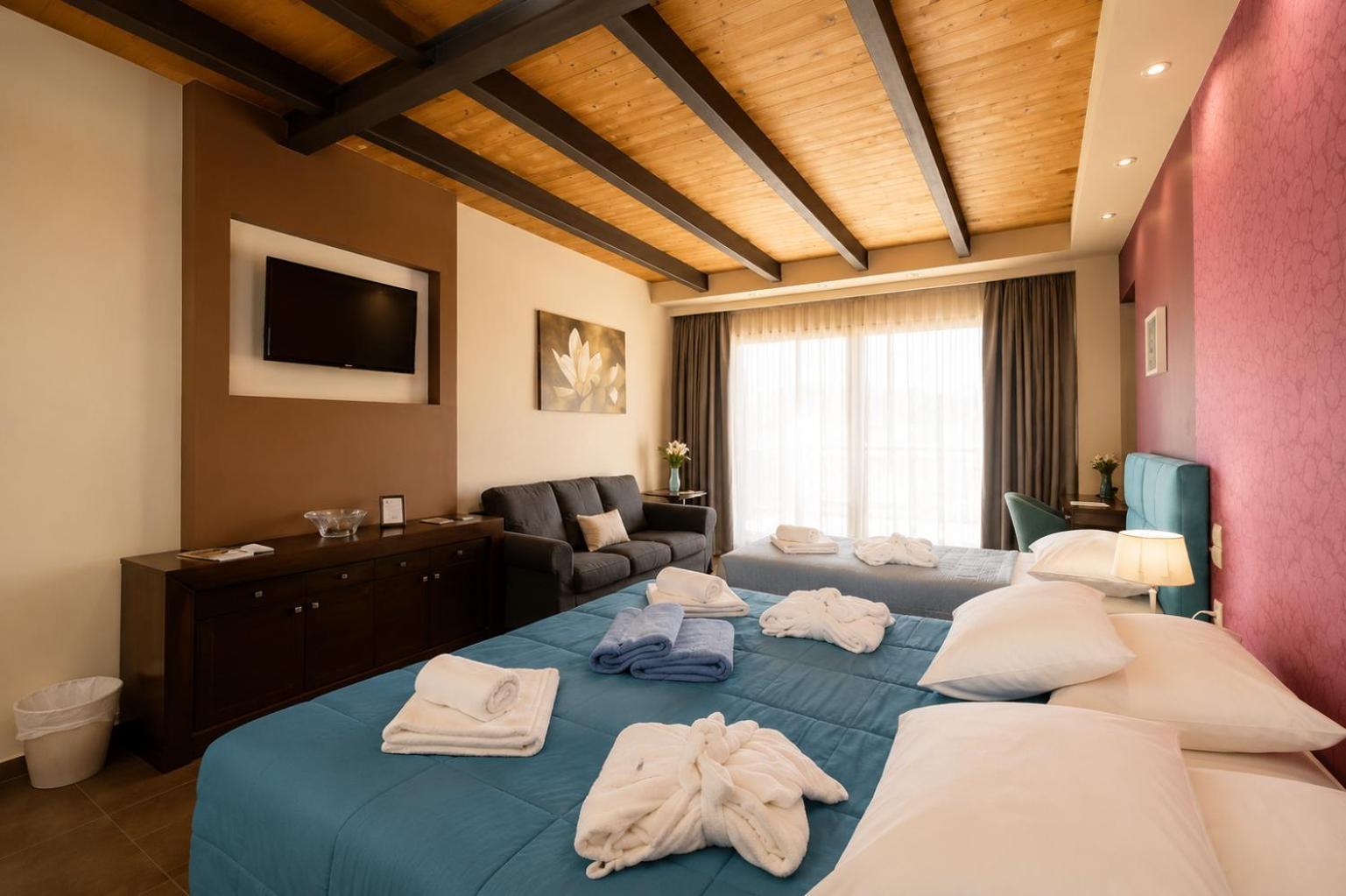 Deluxe Double or Twin Room Sea View