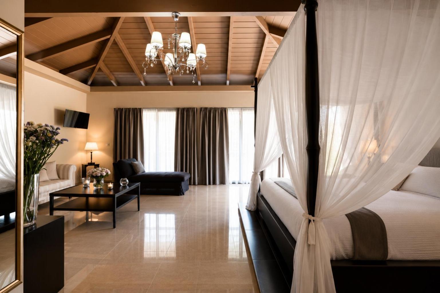 Luxury Suite