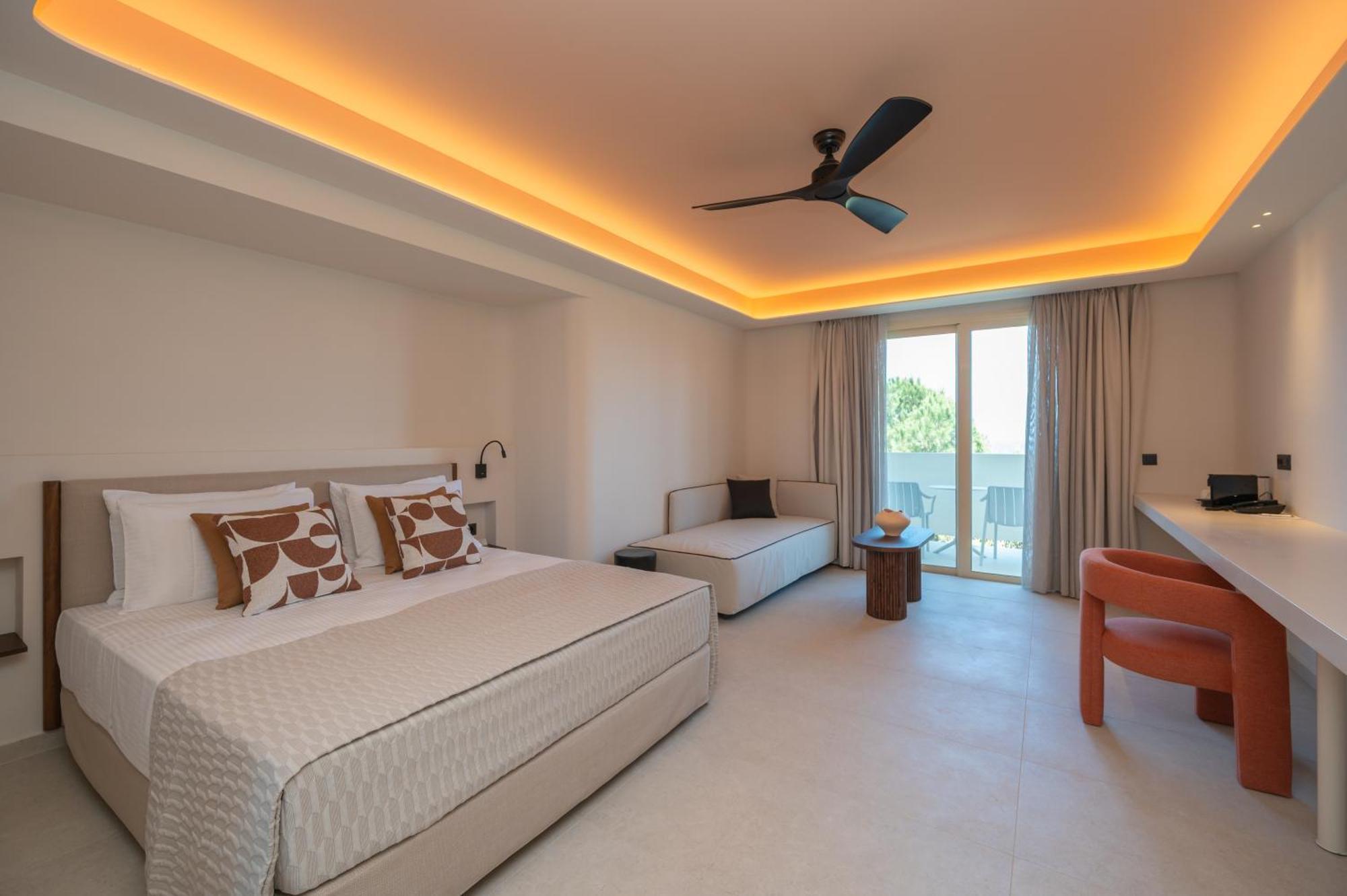 Deluxe Double or Twin Room Sea View