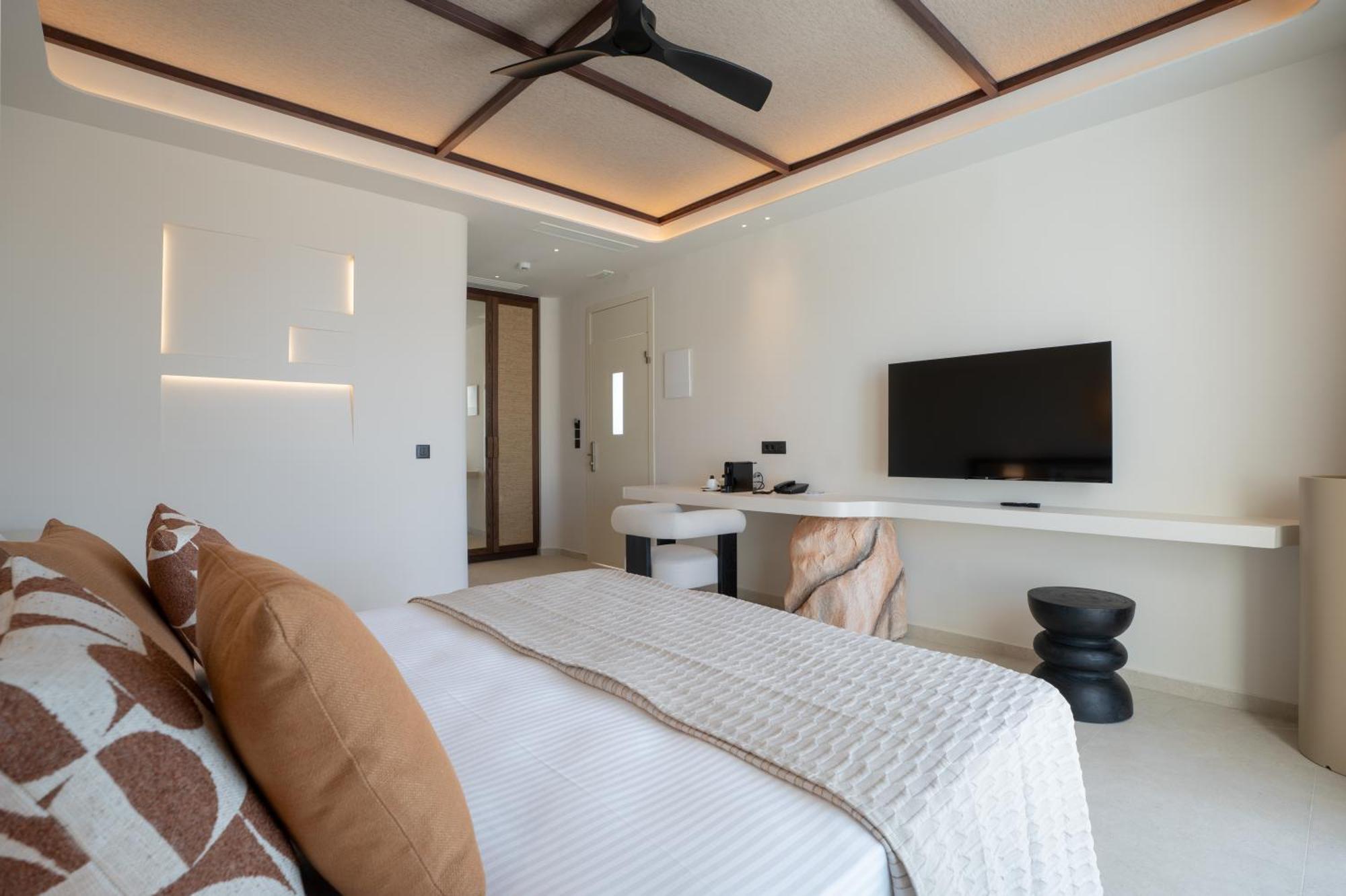 Deluxe Double or Twin Room Spa Bath