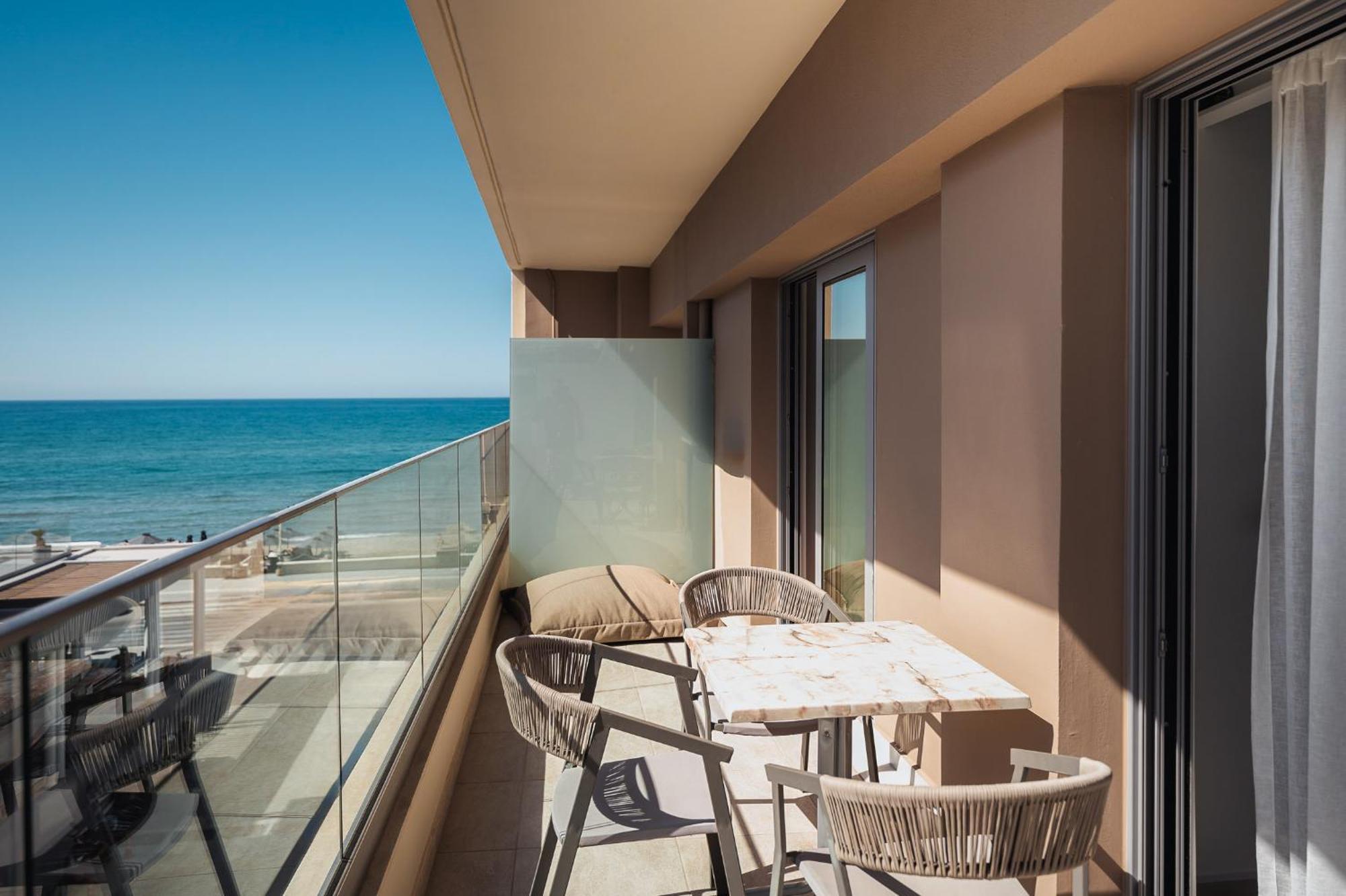 Breeze Room Side Sea View