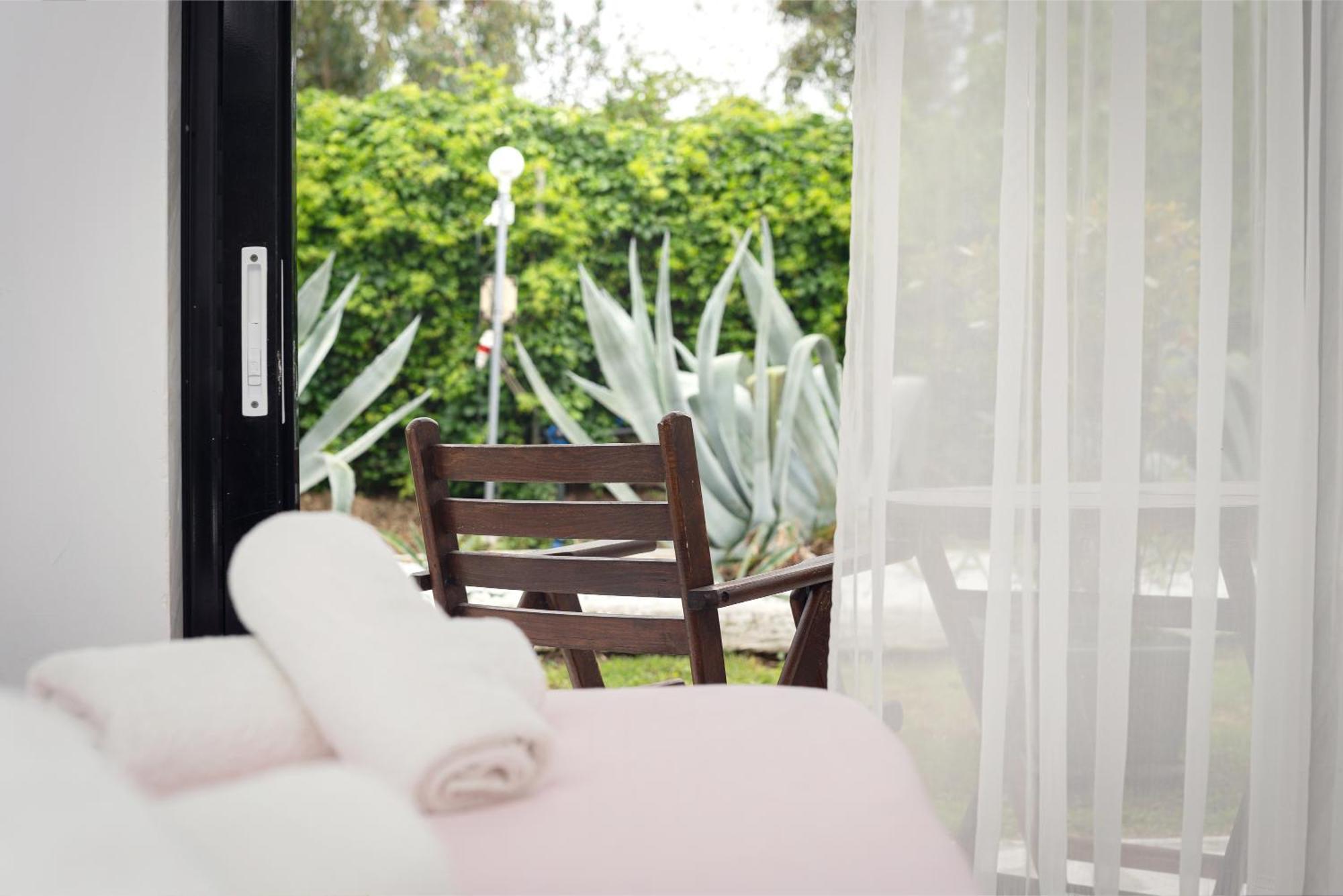 Family Room Garden View