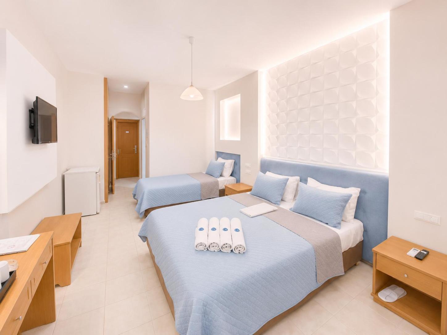 Deluxe Triple Room
