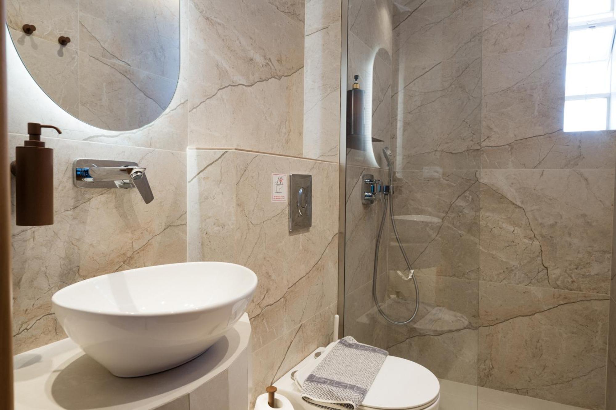 Double or Twin Room Sea View