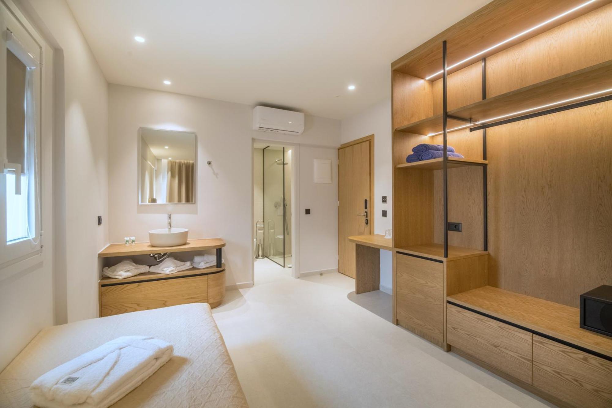 Superior Deluxe Double or Twin Room