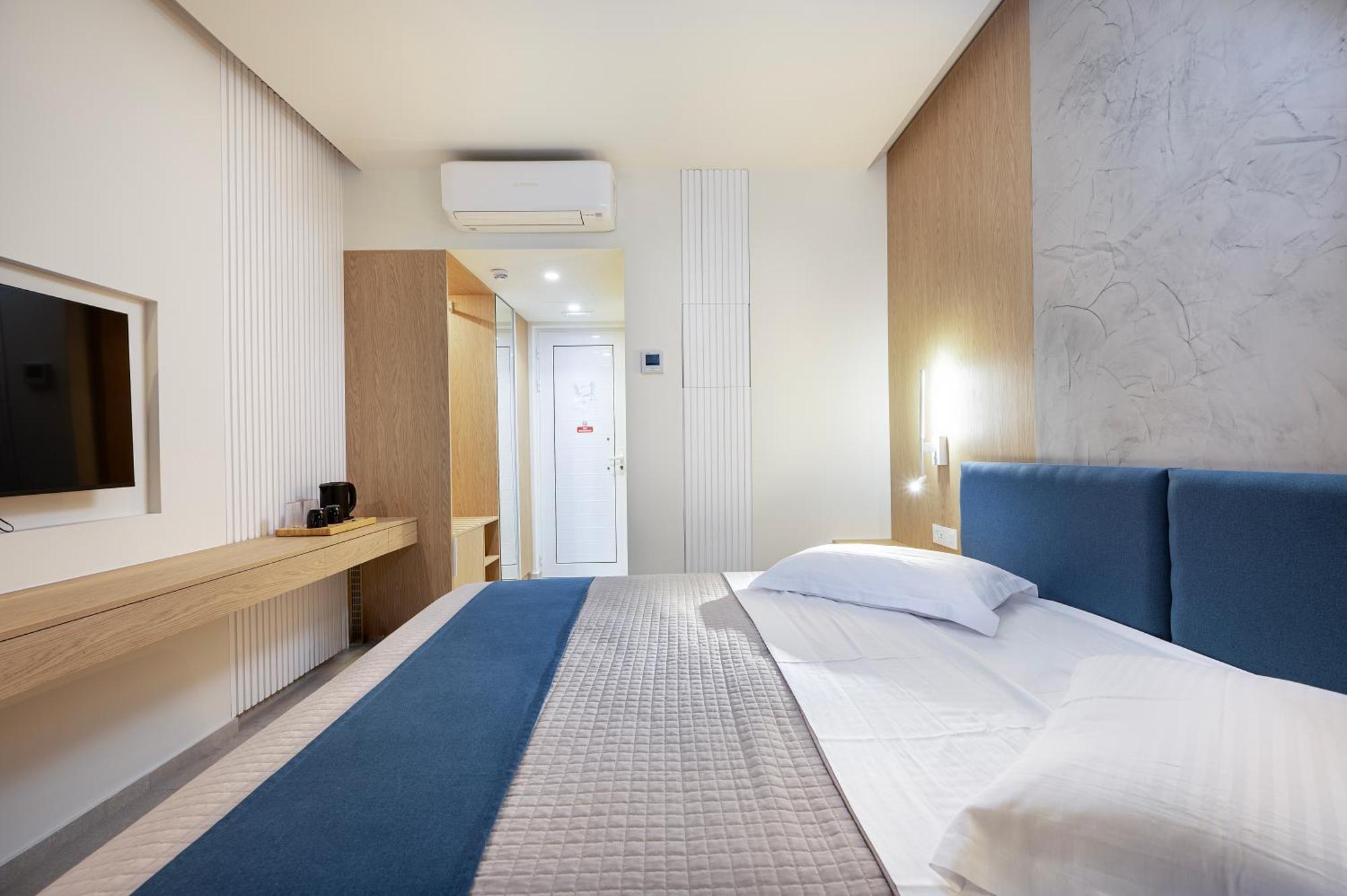 Deluxe Double or Twin Room Balcony