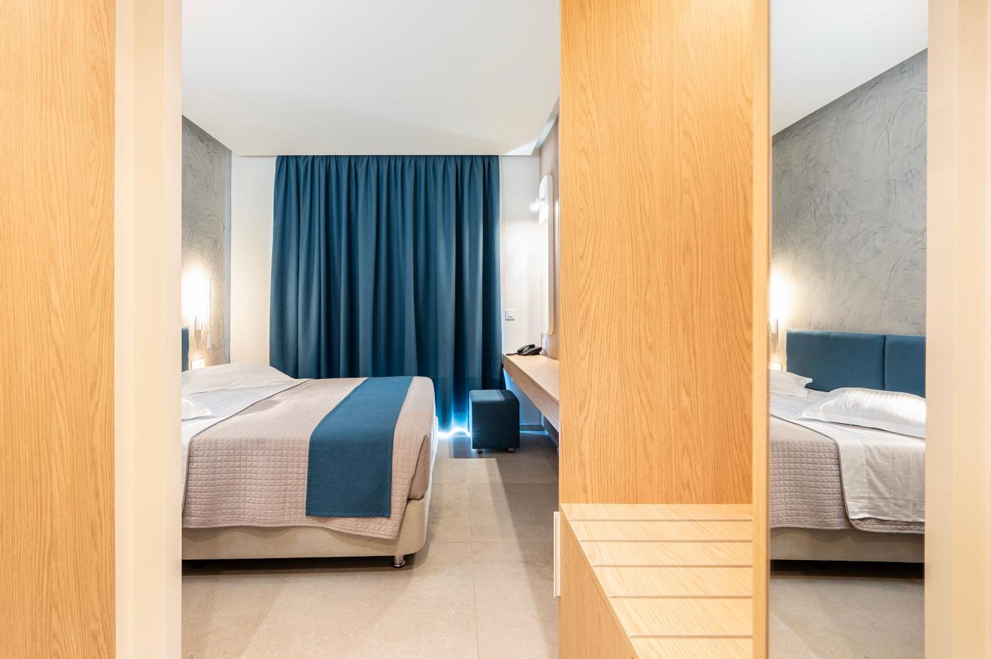 Deluxe Double or Twin Room Balcony