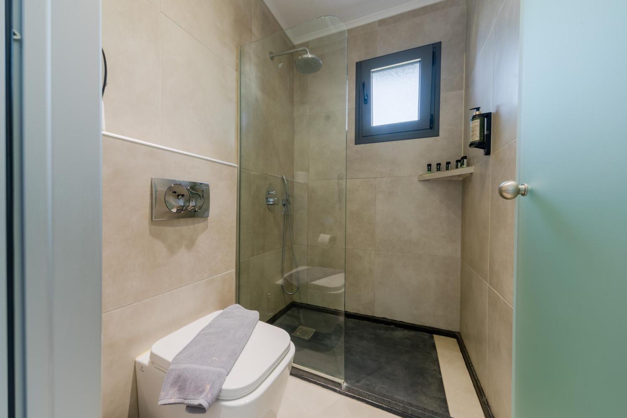Deluxe Double Room Garden View