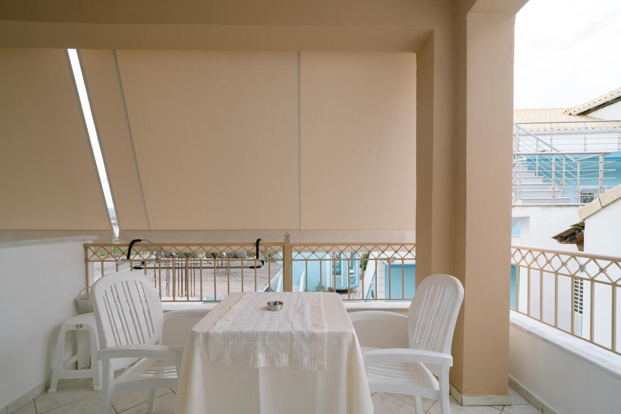 Triple Room Balcony