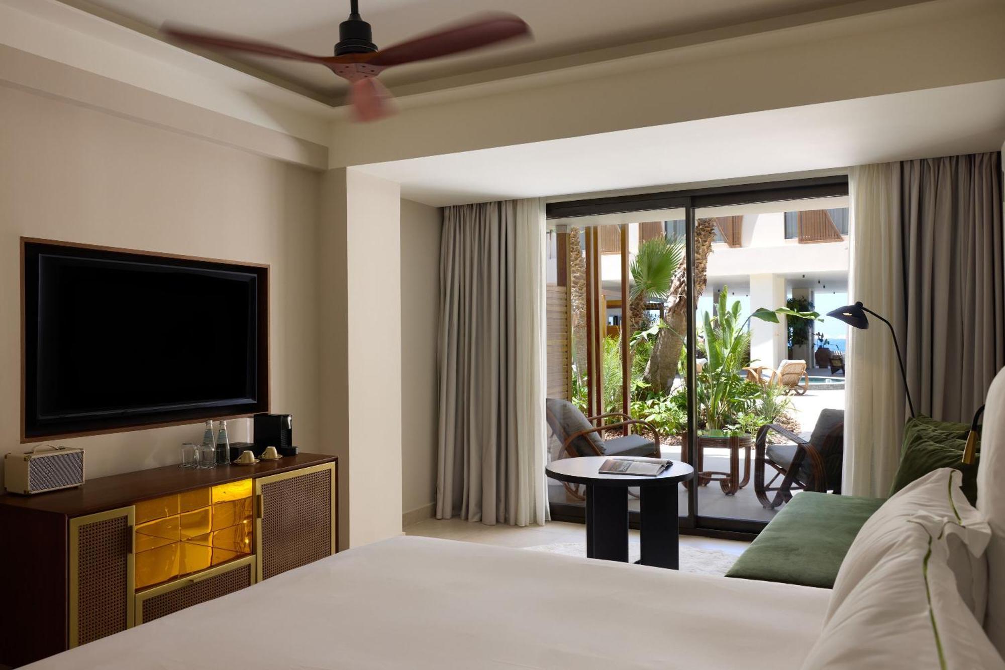 King Room Atrium Escape
