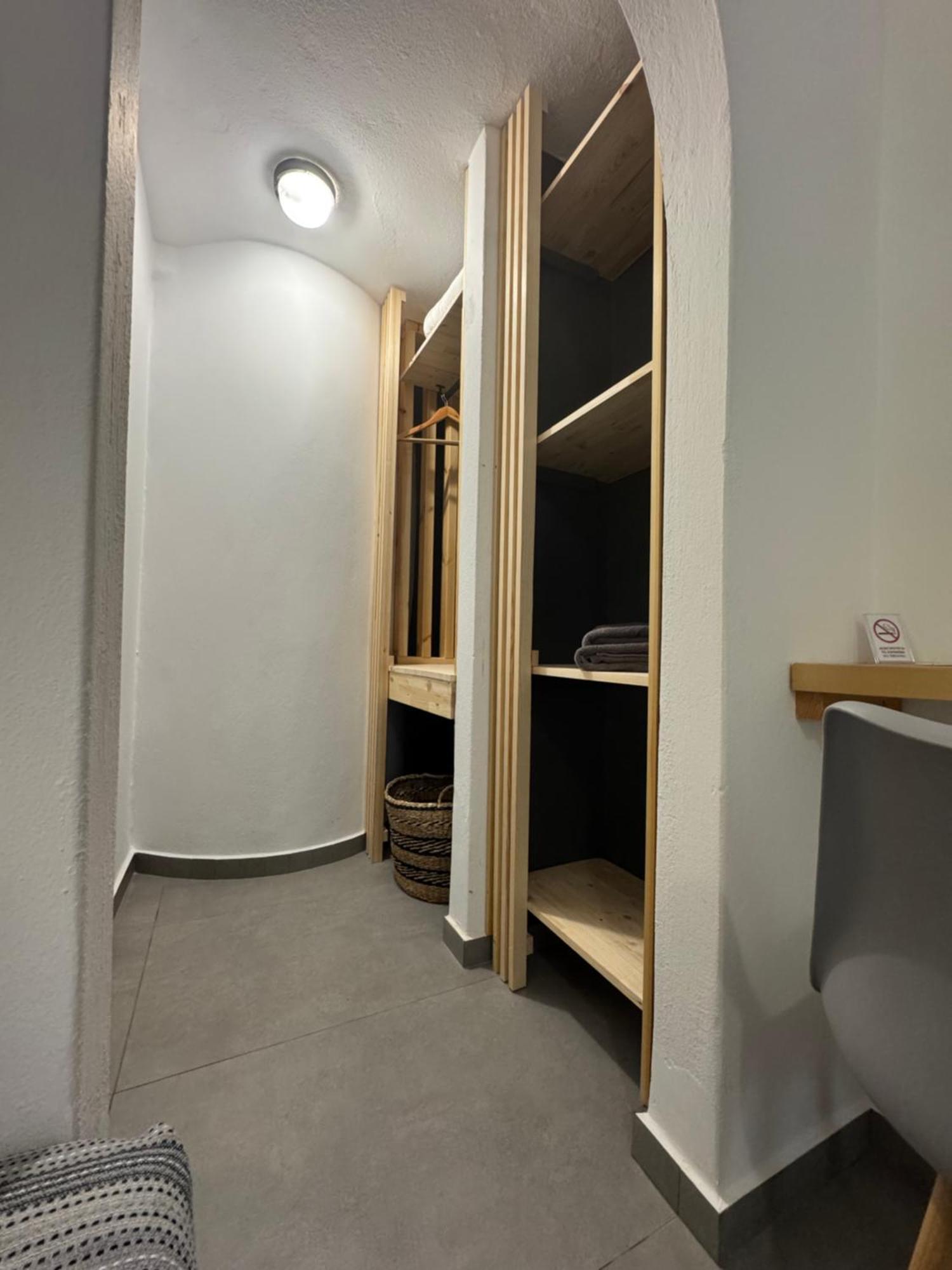 Studio Spa Bath