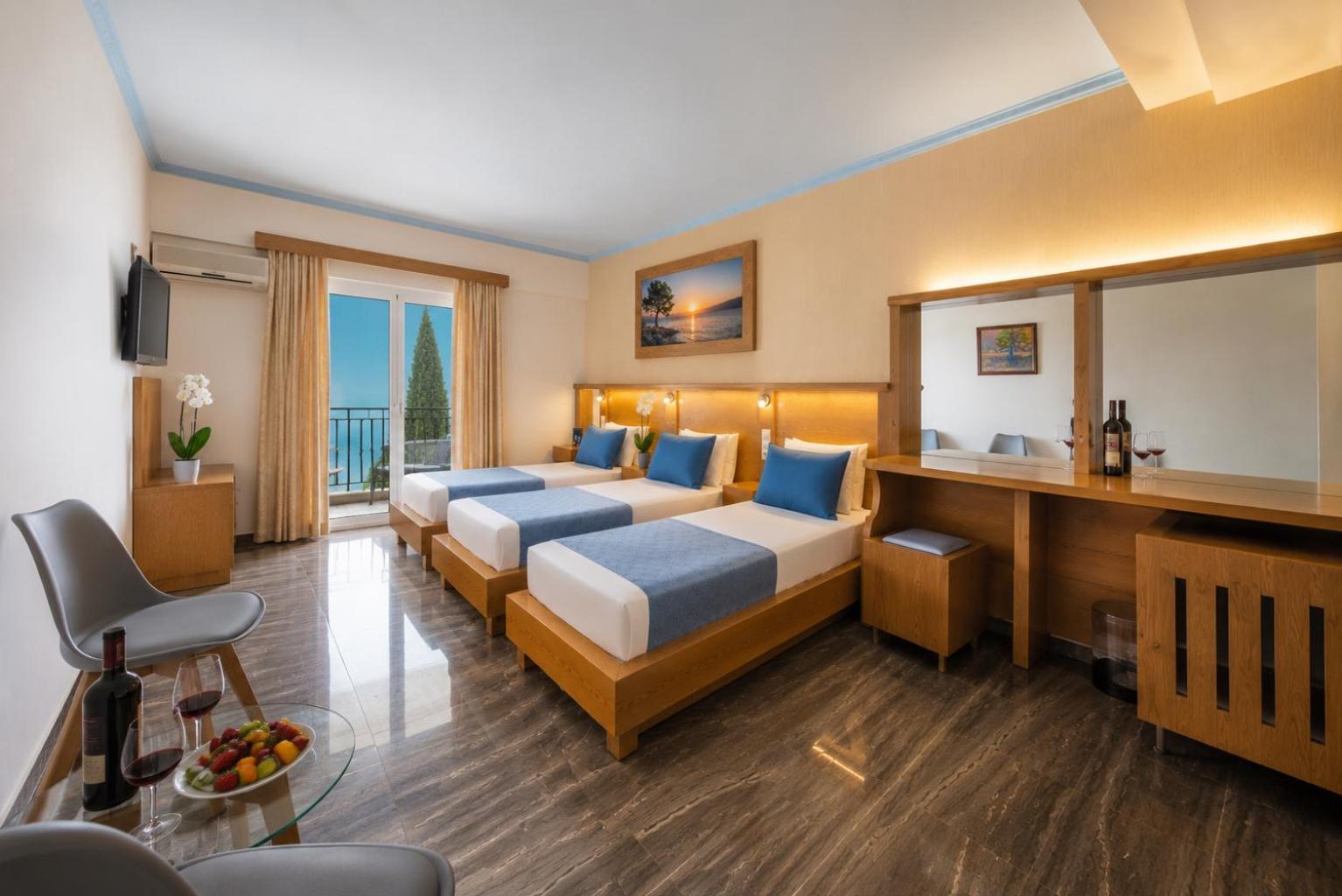 Triple Room