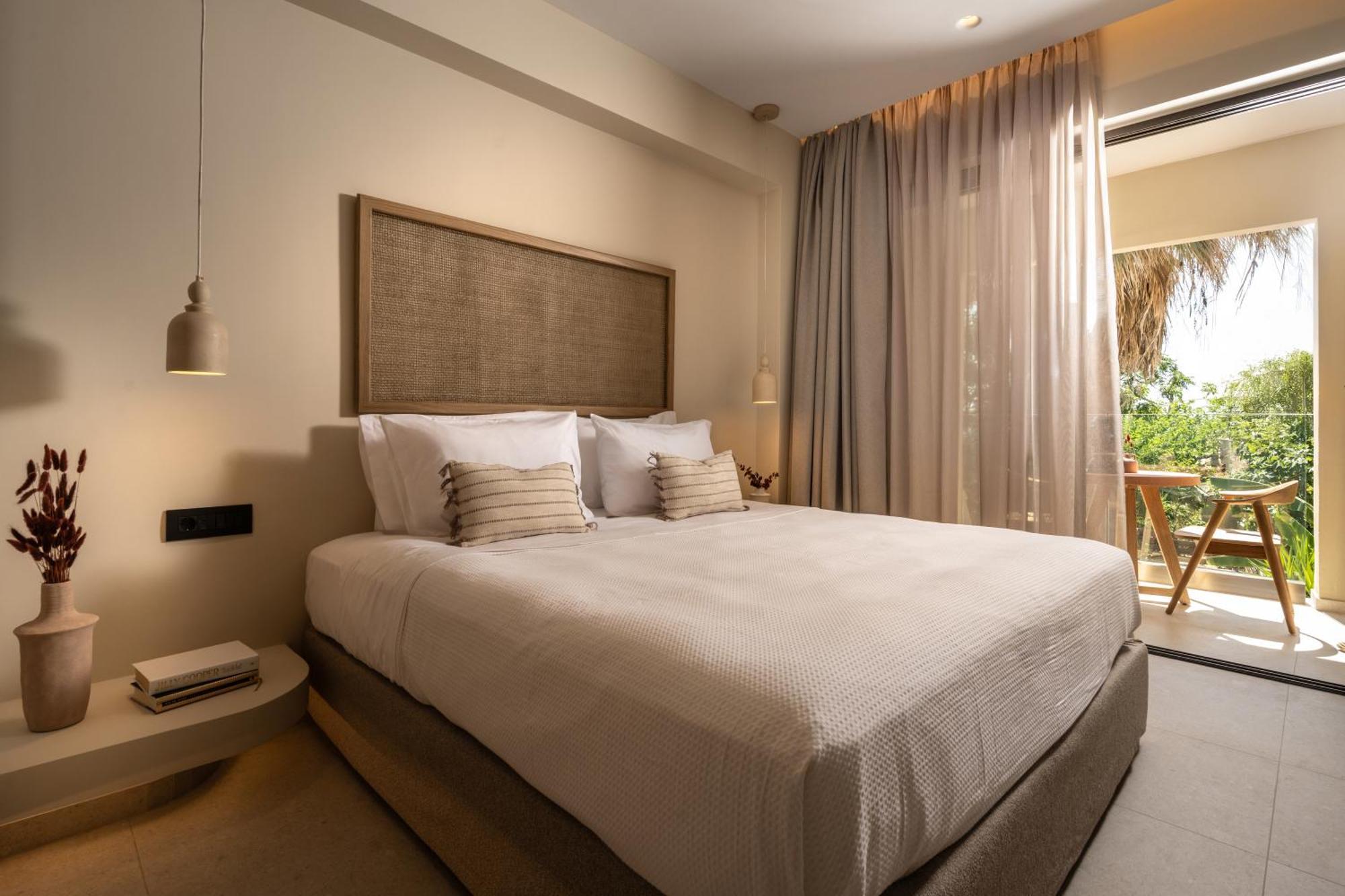 Large Double or Twin Room