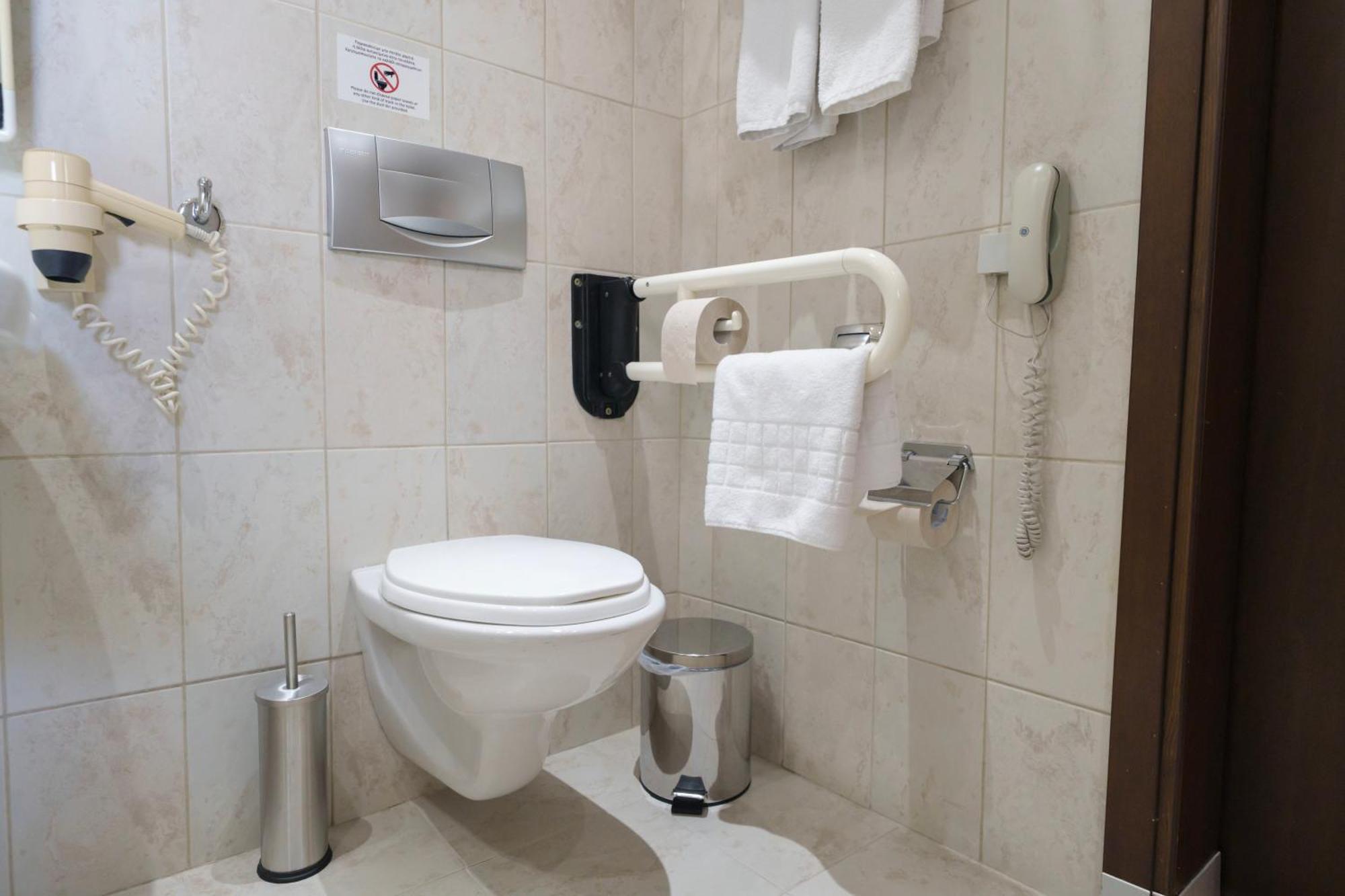 Twin Room Disability Access