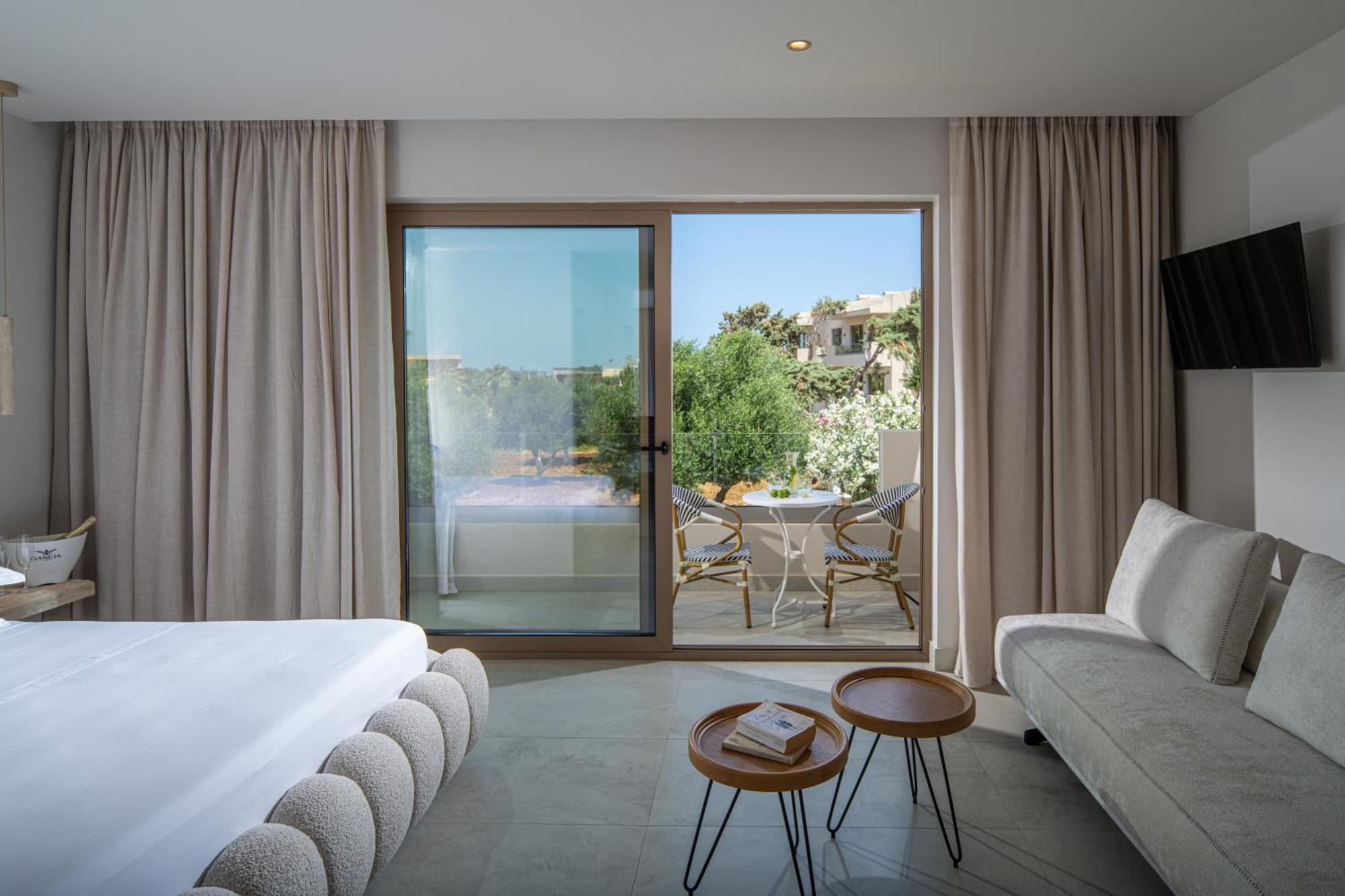 Elegant Suite Balcony Garden View