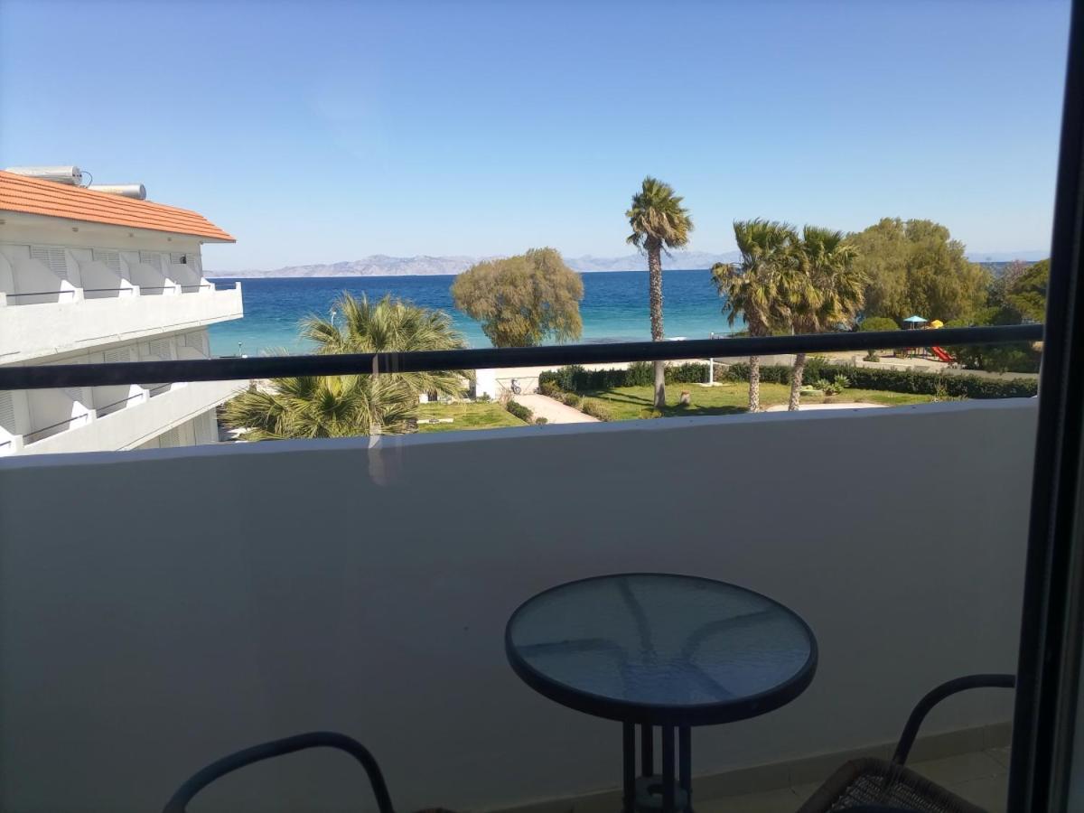Standard Twin Room Sea View