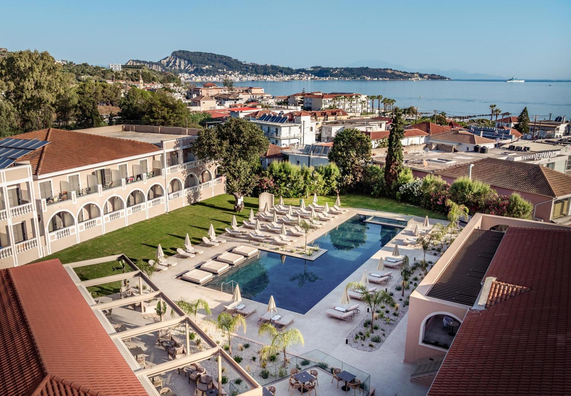 Double Room Pool View